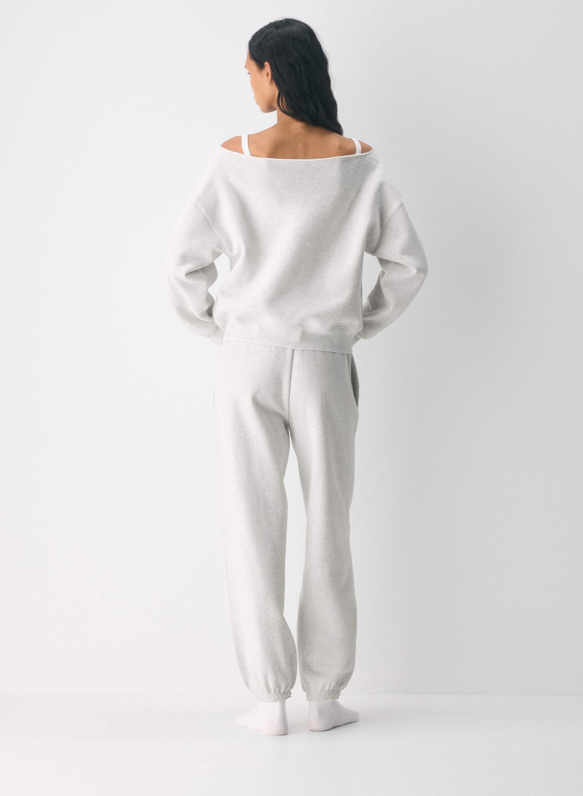 COZY SWEATFLEECE BF OFF-SHOULDER SWEATSHIRT | Aritzia