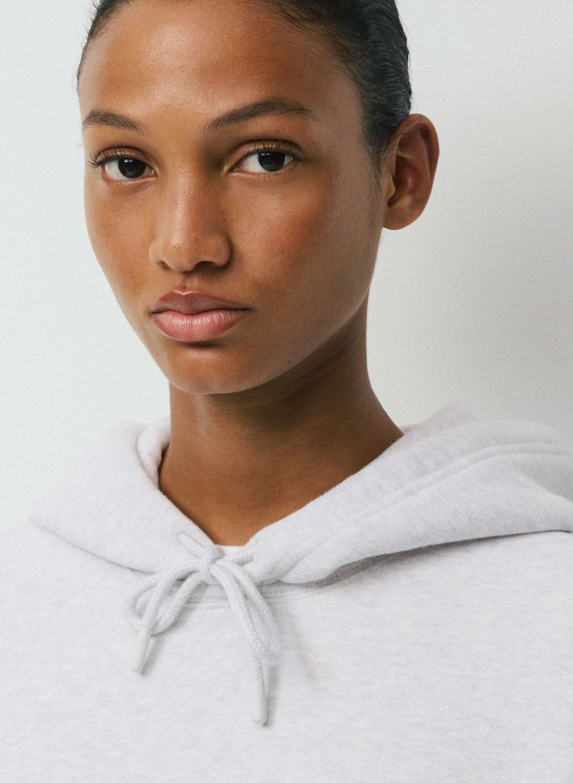 COZY SWEATFLEECE MEGA HOODIE | Aritzia