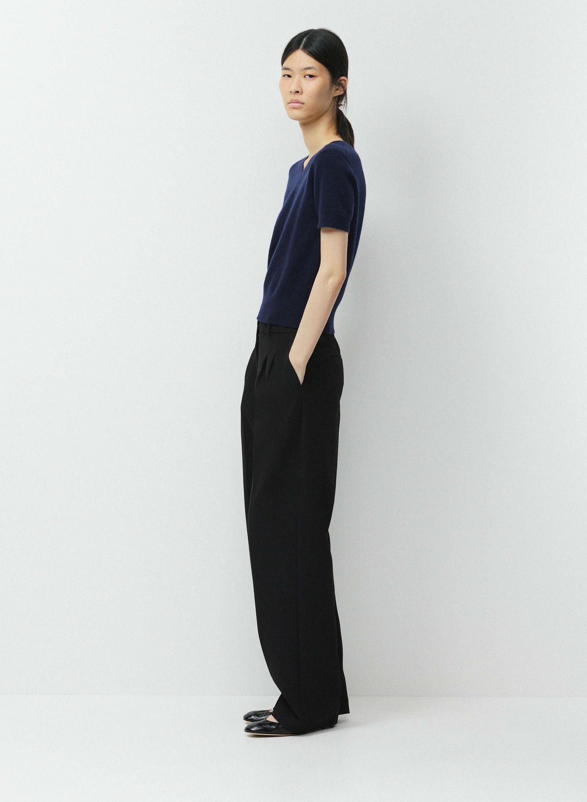 BARE CASHMERE PATRON SWEATER | Aritzia