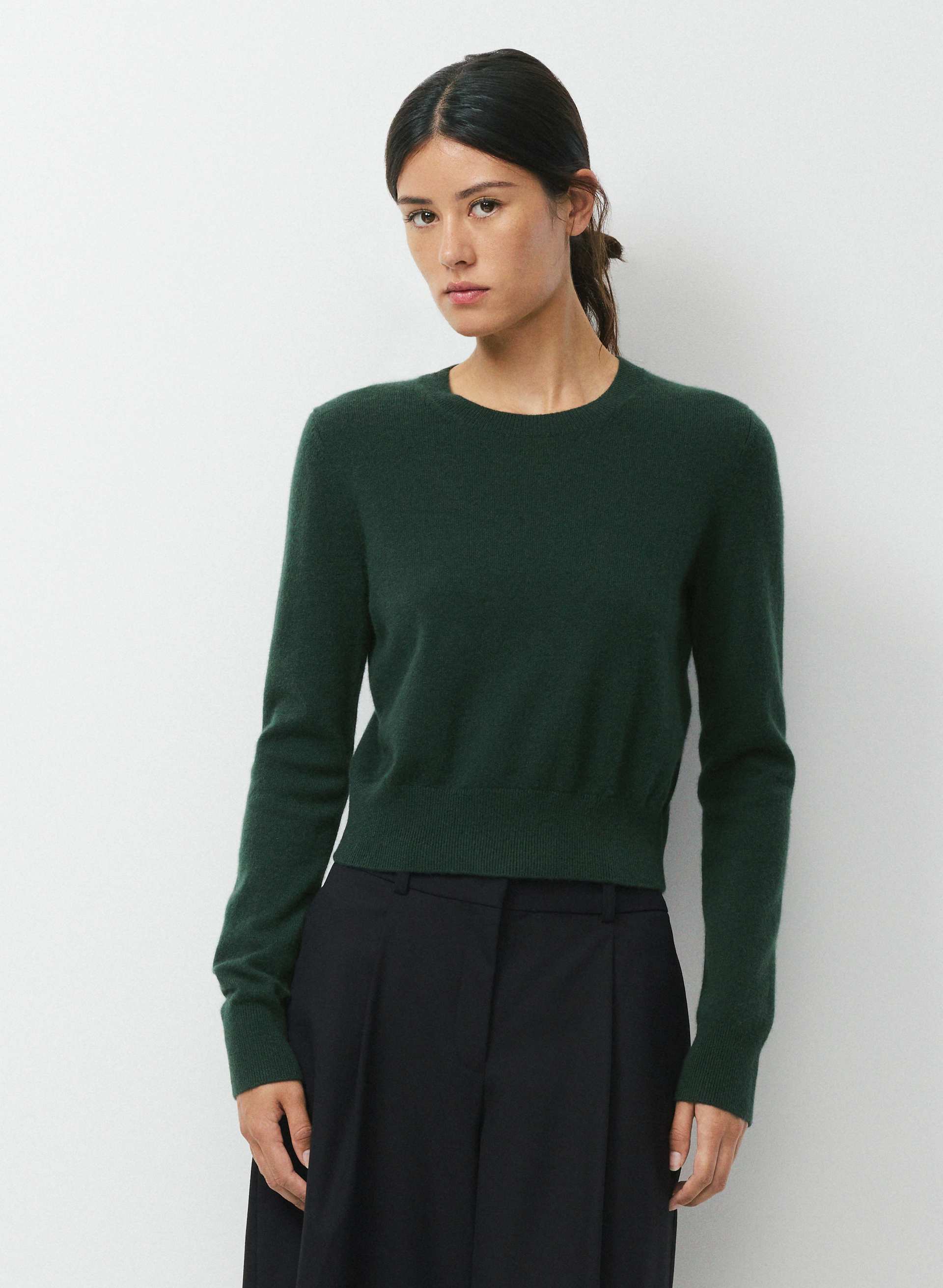BARE CASHMERE SHOWCASE SWEATER | Aritzia