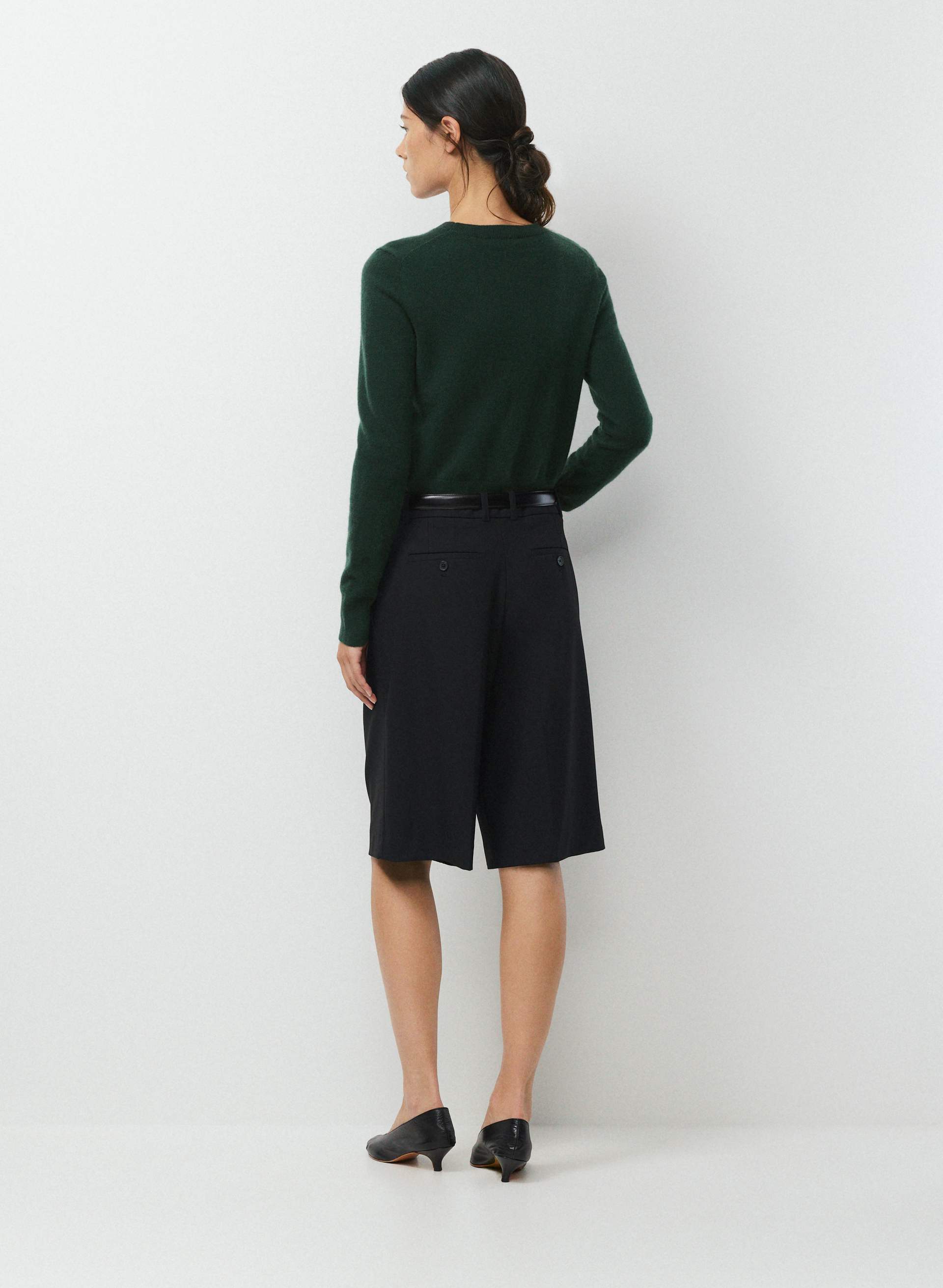 BARE CASHMERE SHOWCASE SWEATER | Aritzia