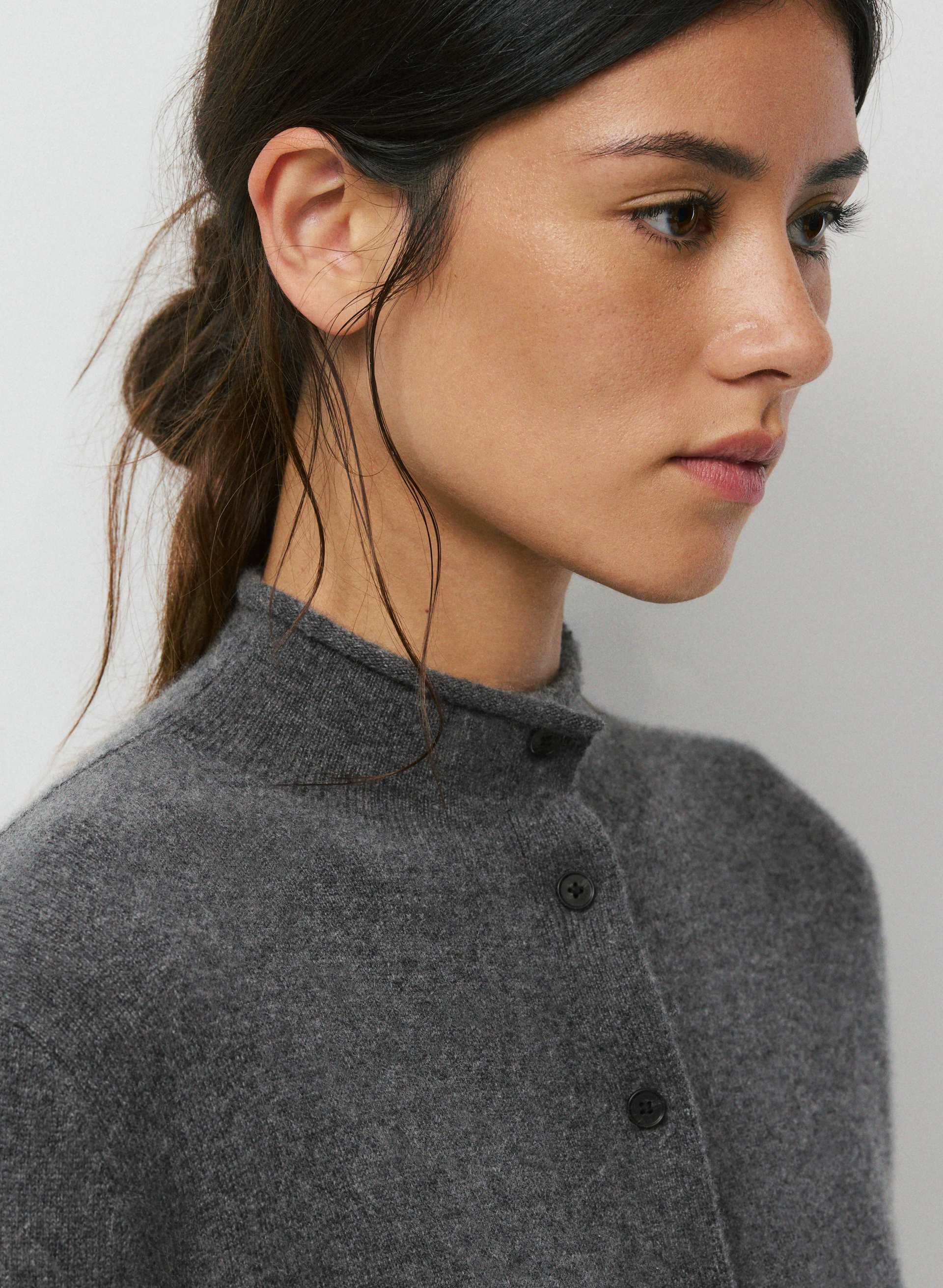 BARE CASHMERE SAGA SWEATER | Aritzia
