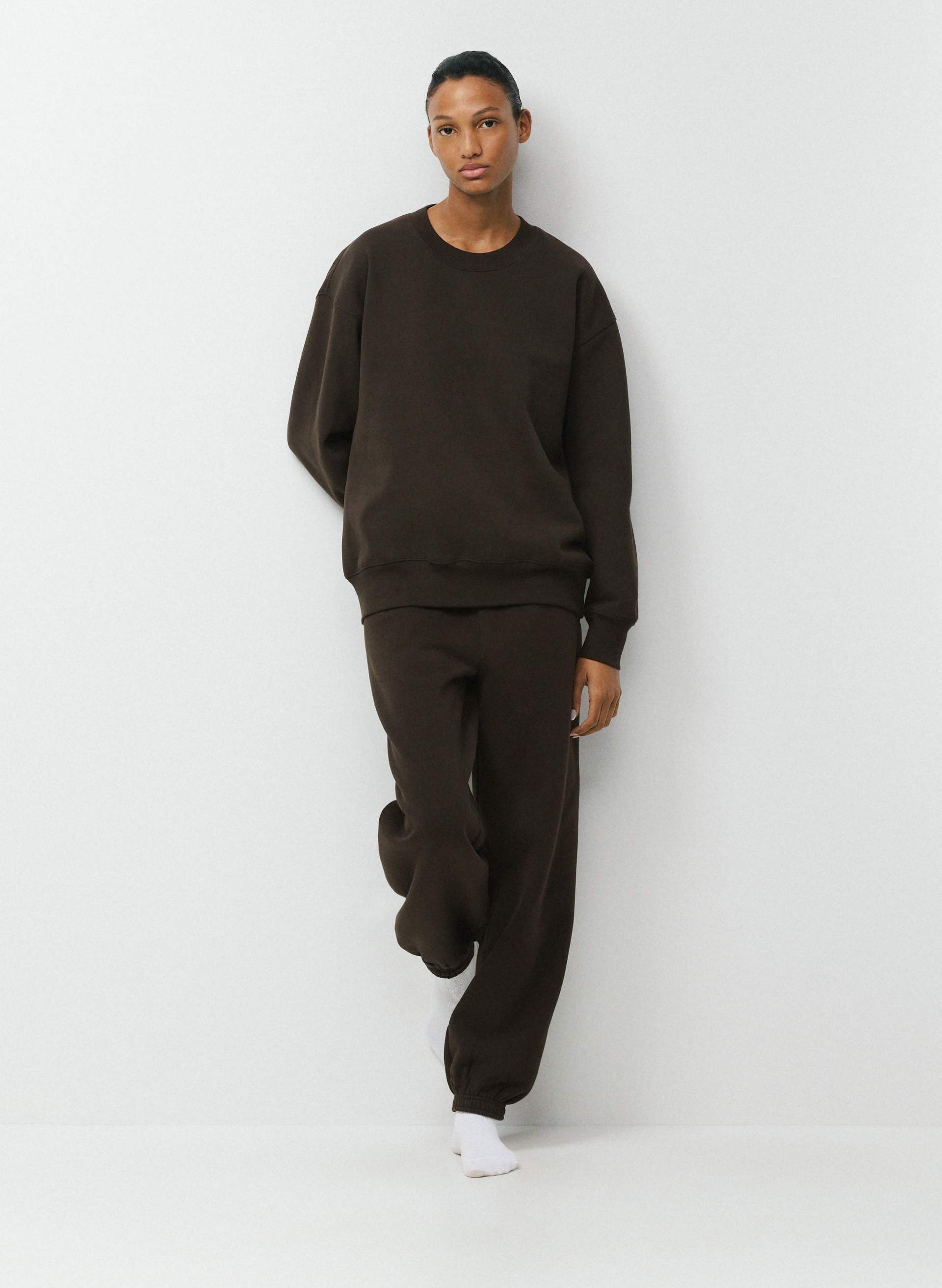 COZY SWEATFLEECE BOYFRIEND CREW SWEATSHIRT | Aritzia