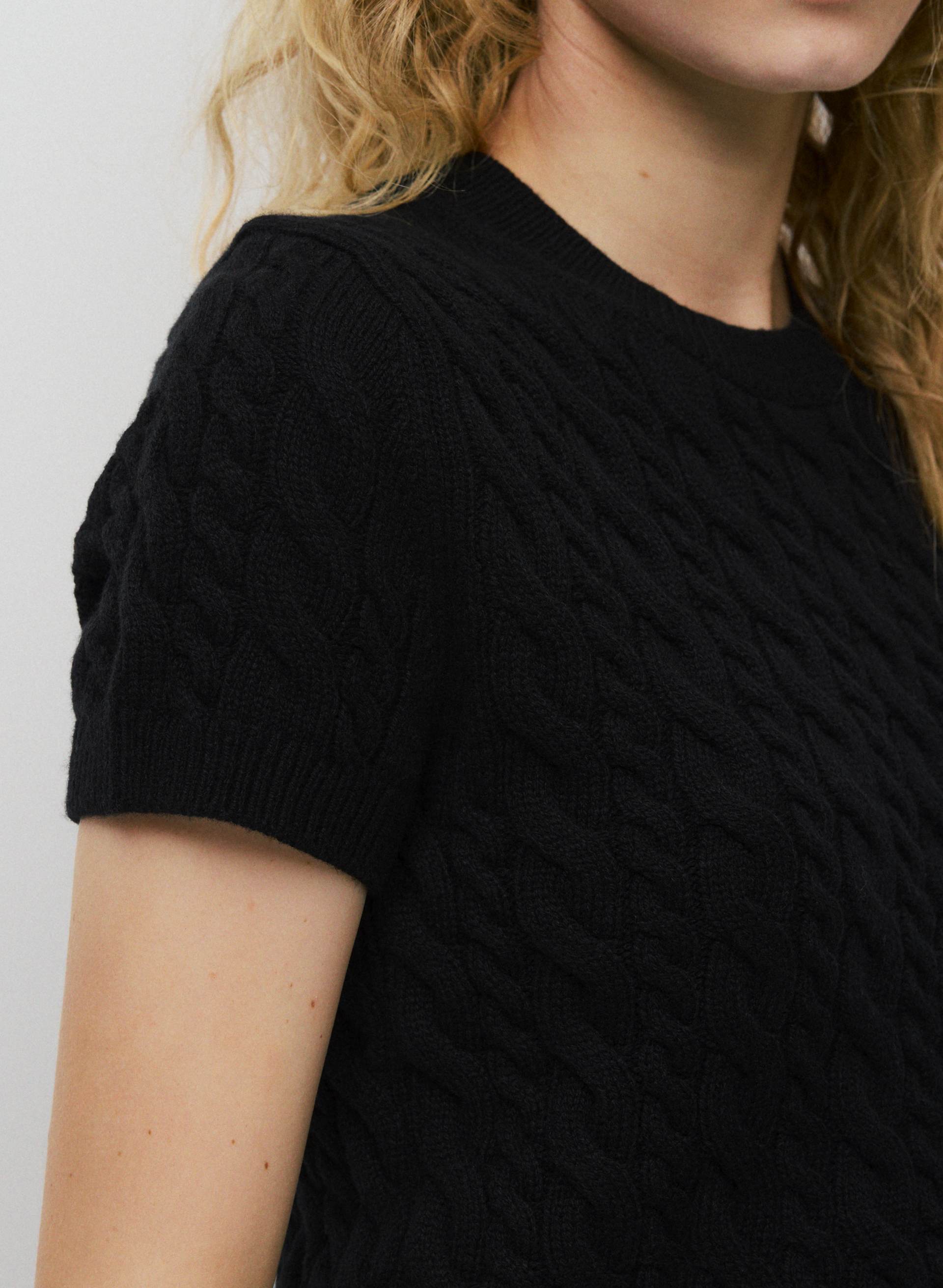 ENDEAR SWEATER | Aritzia
