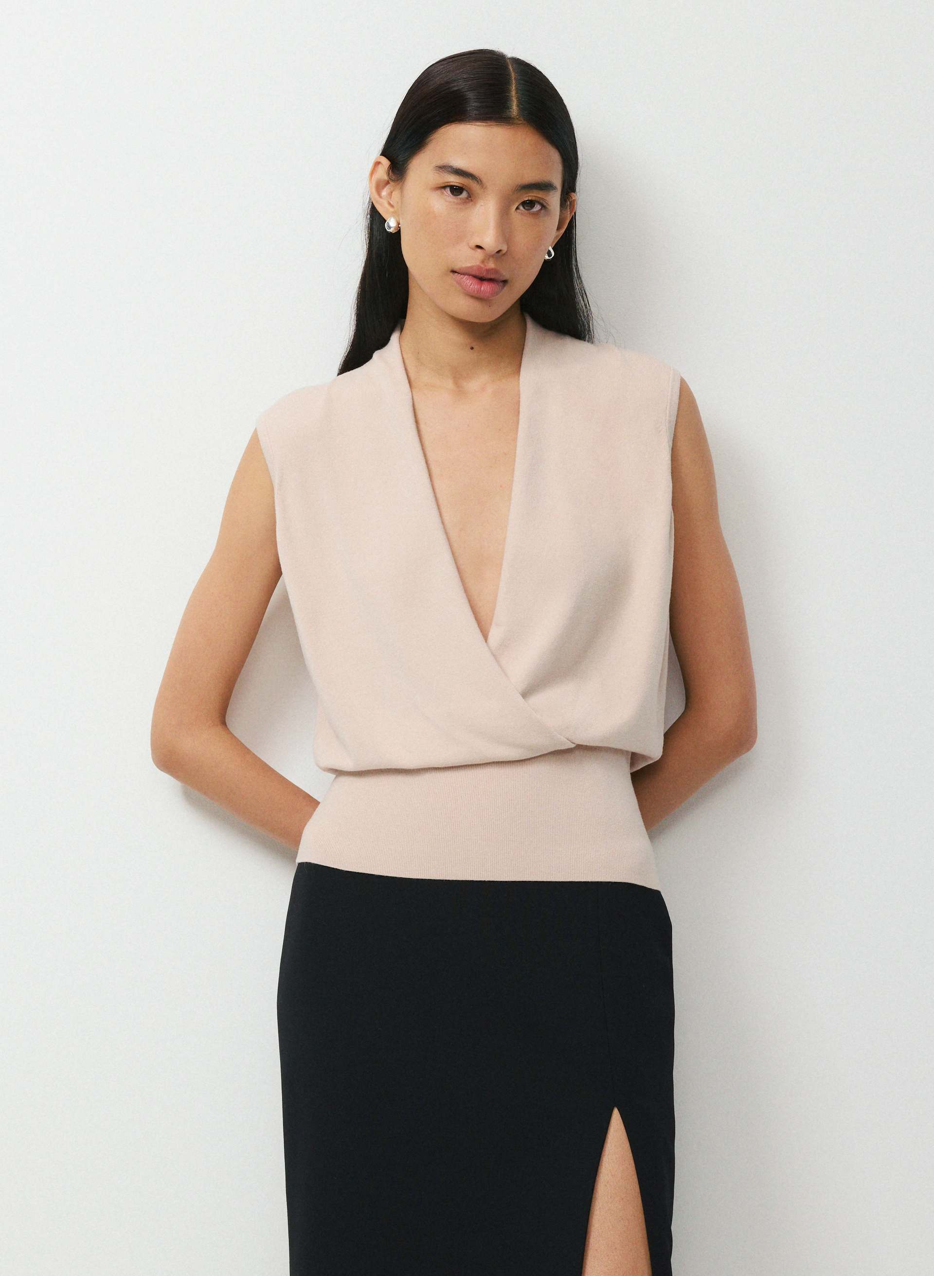 VICINITY TOP | Aritzia