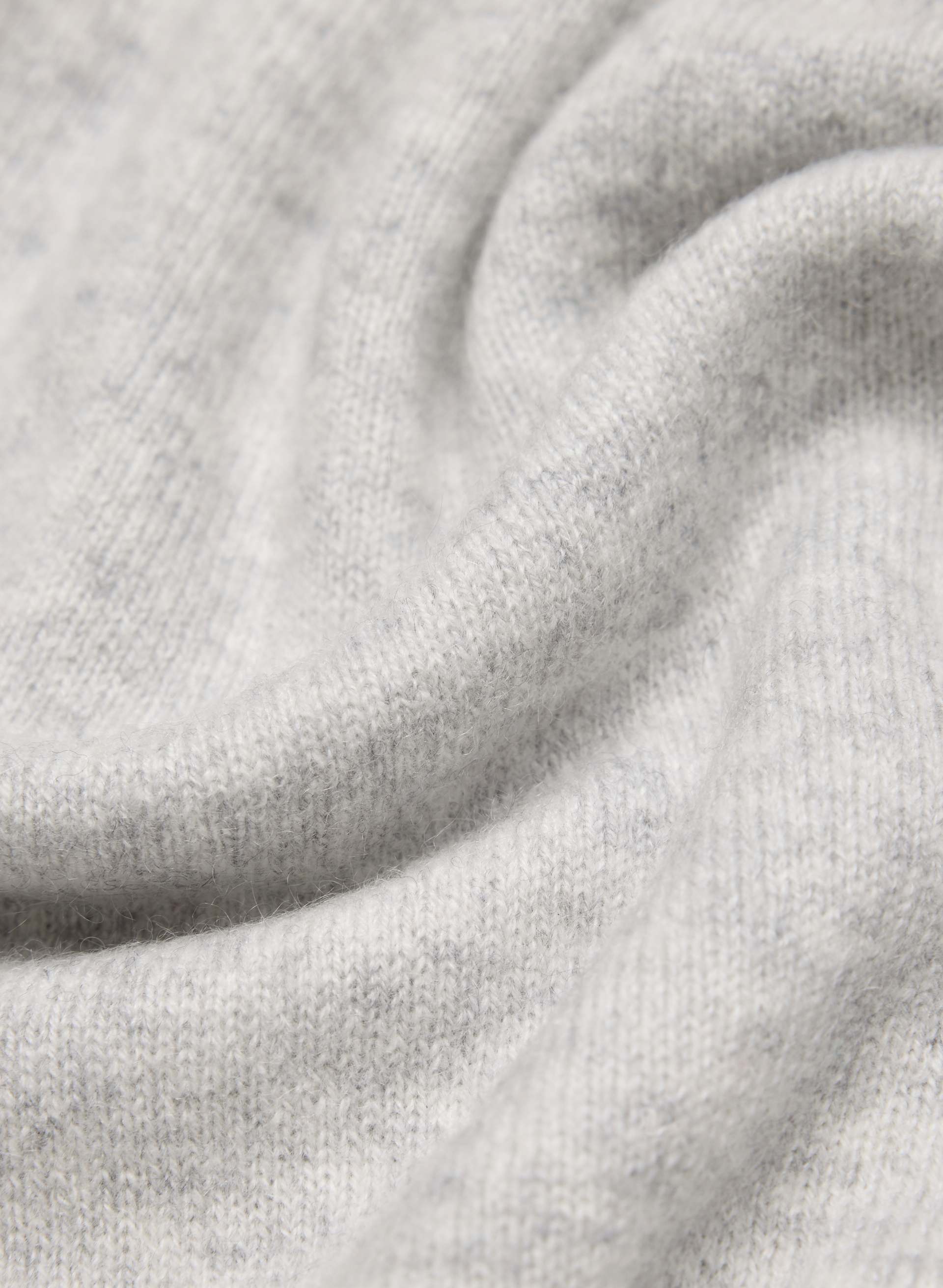 BARE CASHMERE BLOOR SWEATER | Aritzia