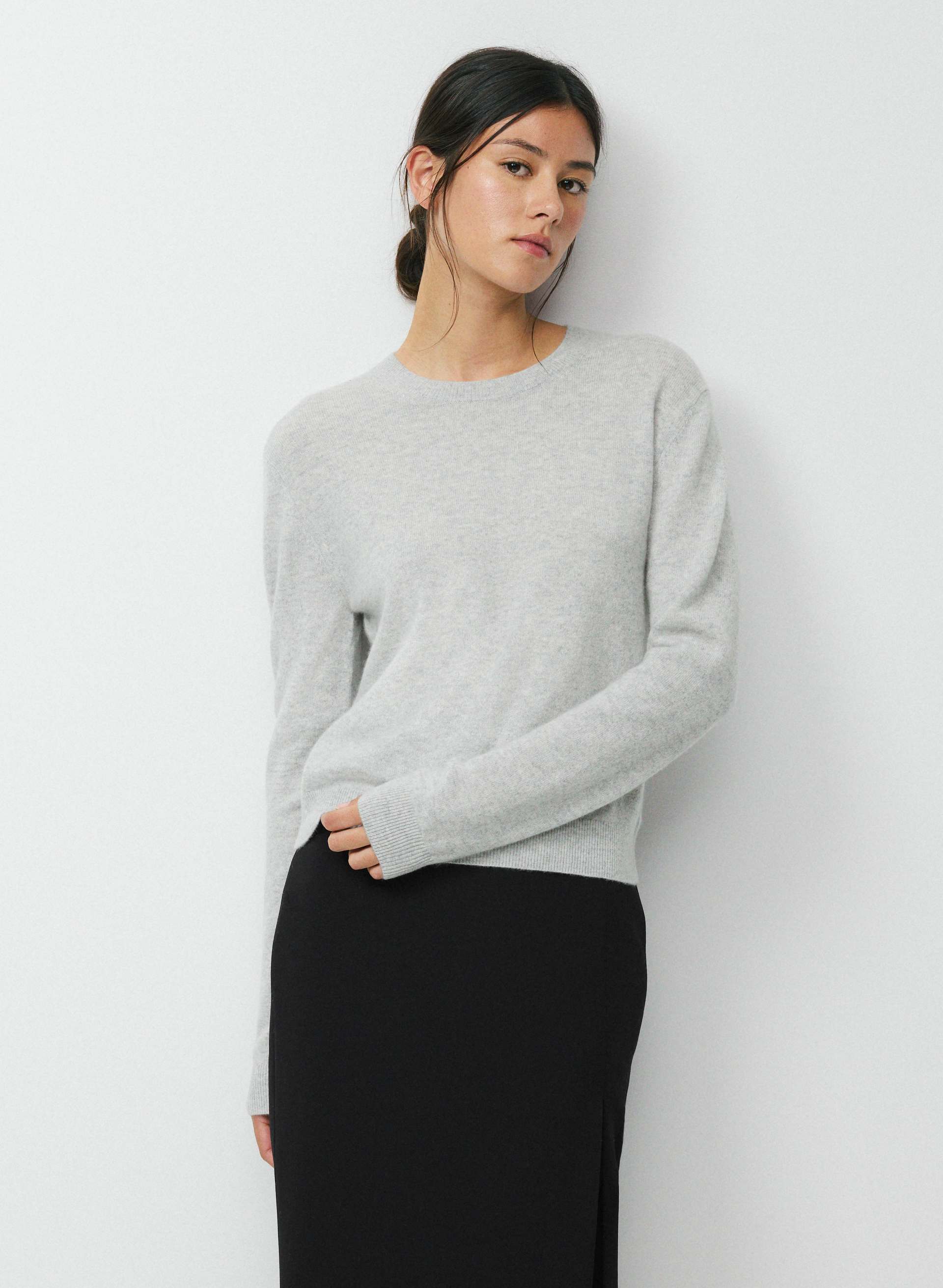 BARE CASHMERE BLOOR SWEATER | Aritzia