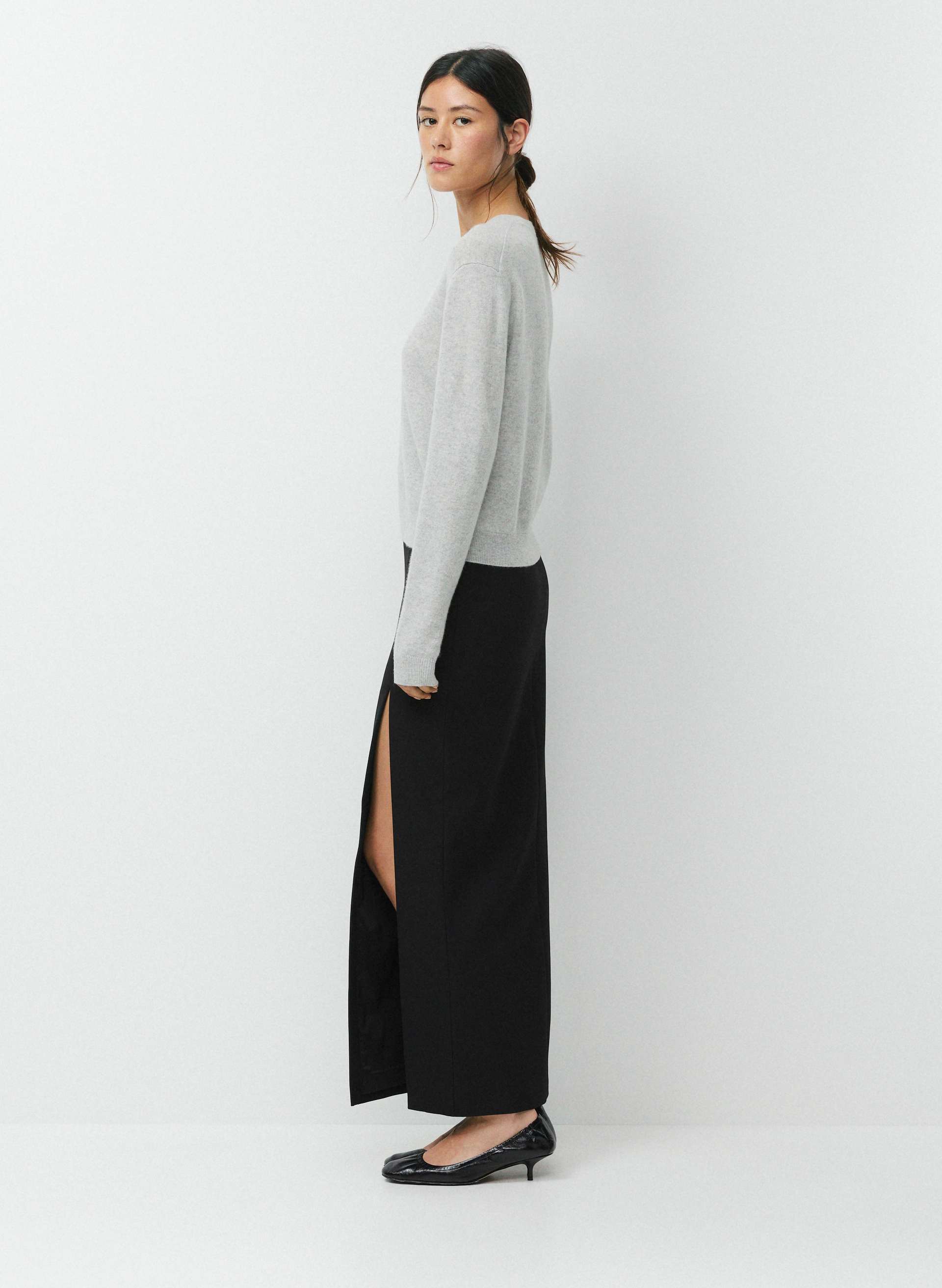 BARE CASHMERE BLOOR SWEATER | Aritzia