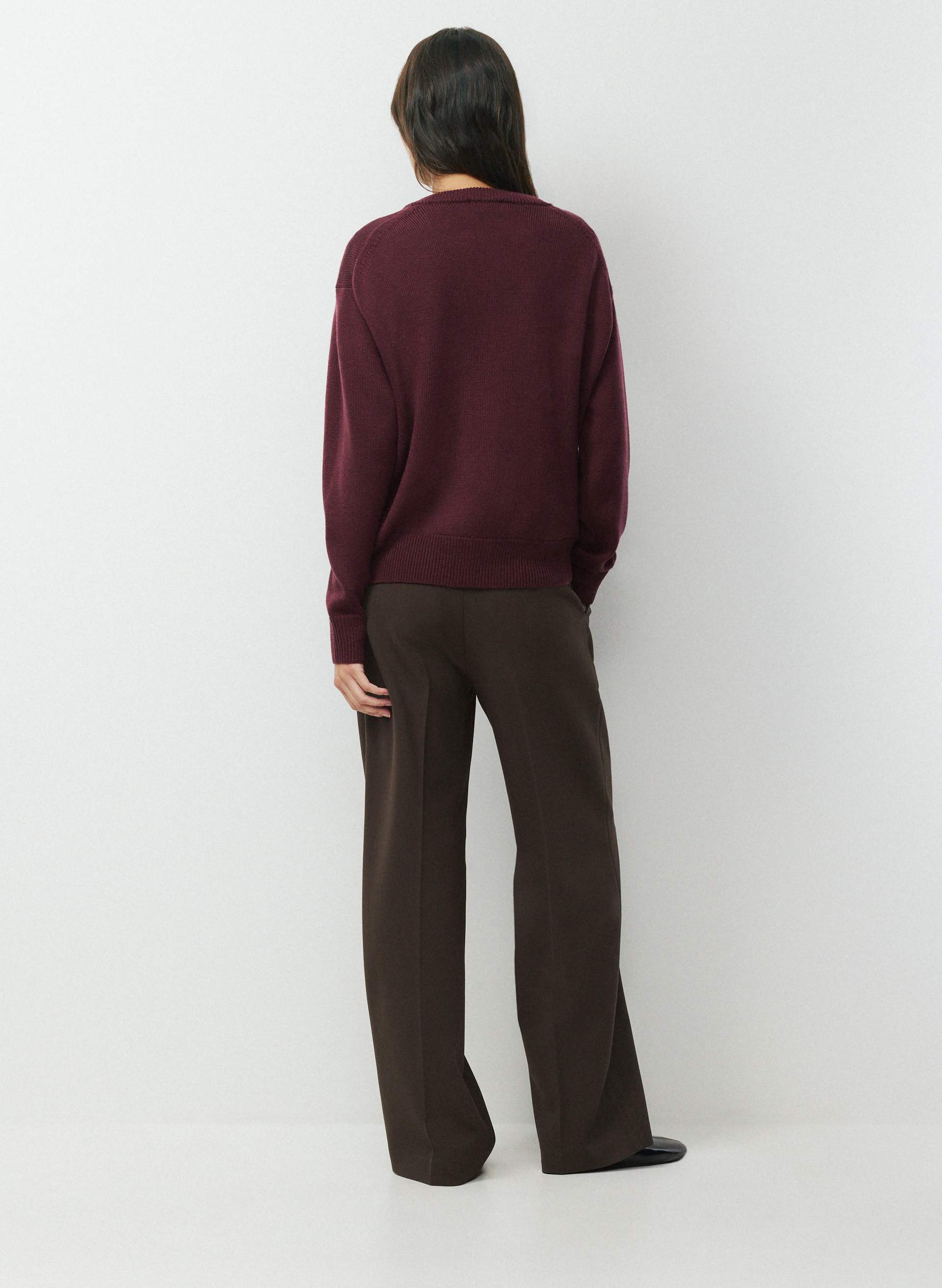 CHANDAIL ANGLE - LAINE MÉRINOS ESSENTIAL | Aritzia