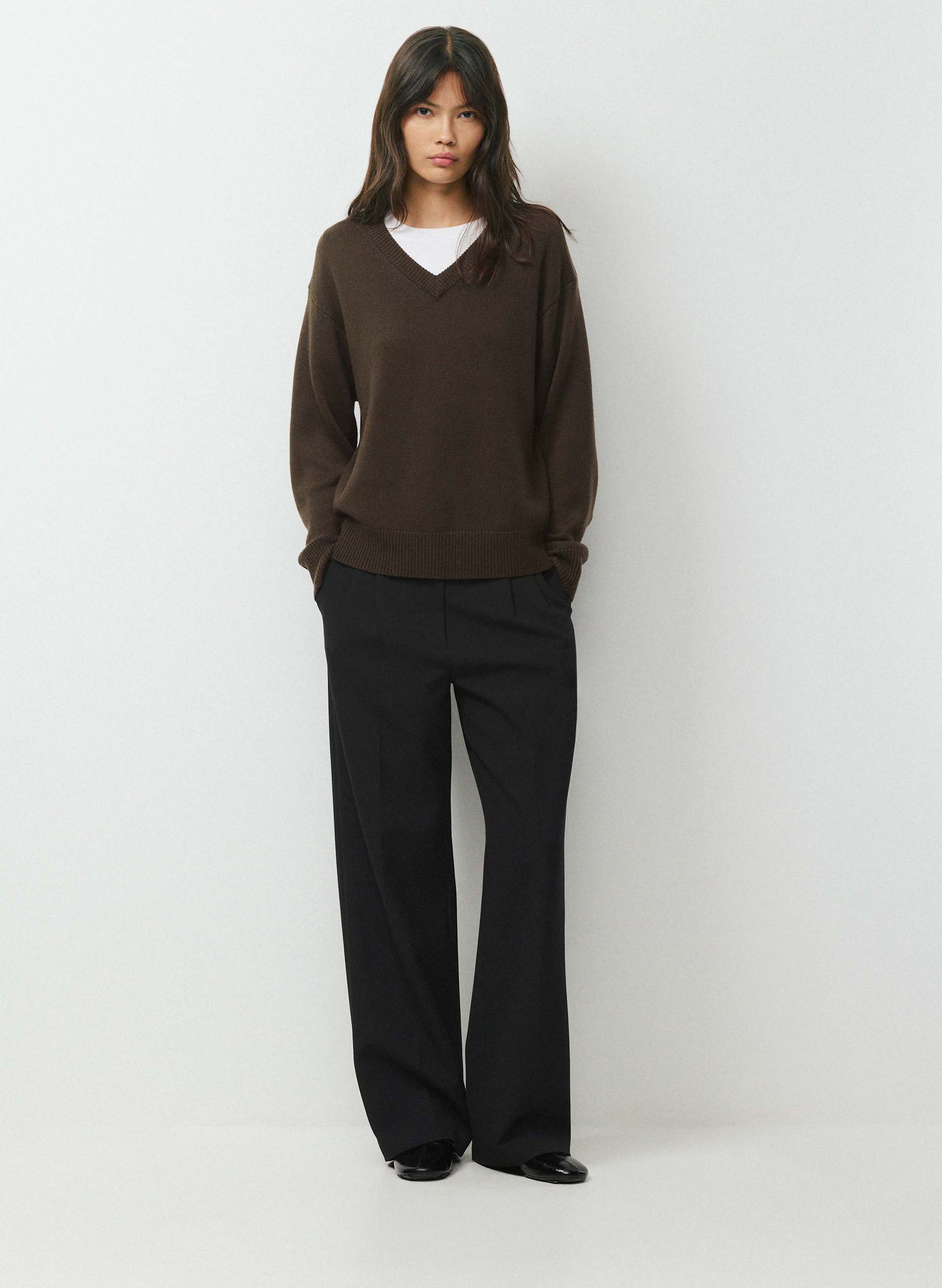 ESSENTIAL MERINO WOOL ANGLE SWEATER | Aritzia