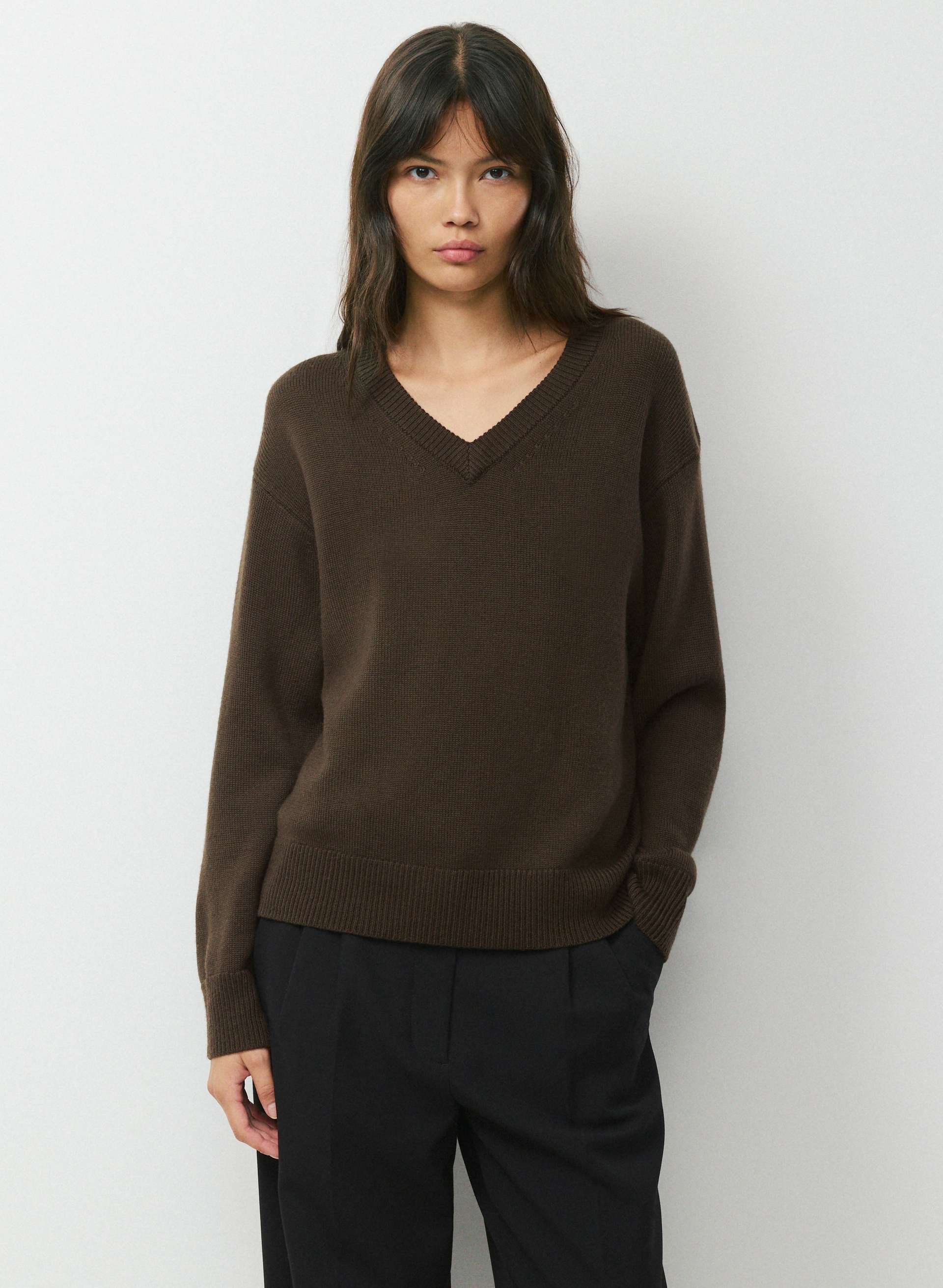 ESSENTIAL MERINO WOOL ANGLE SWEATER | Aritzia