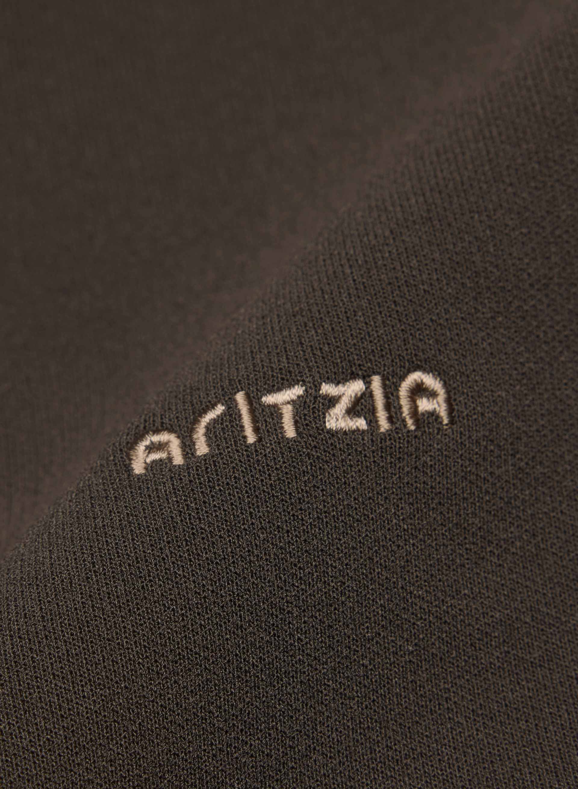 OFFSEASON ZIP-UP | Aritzia