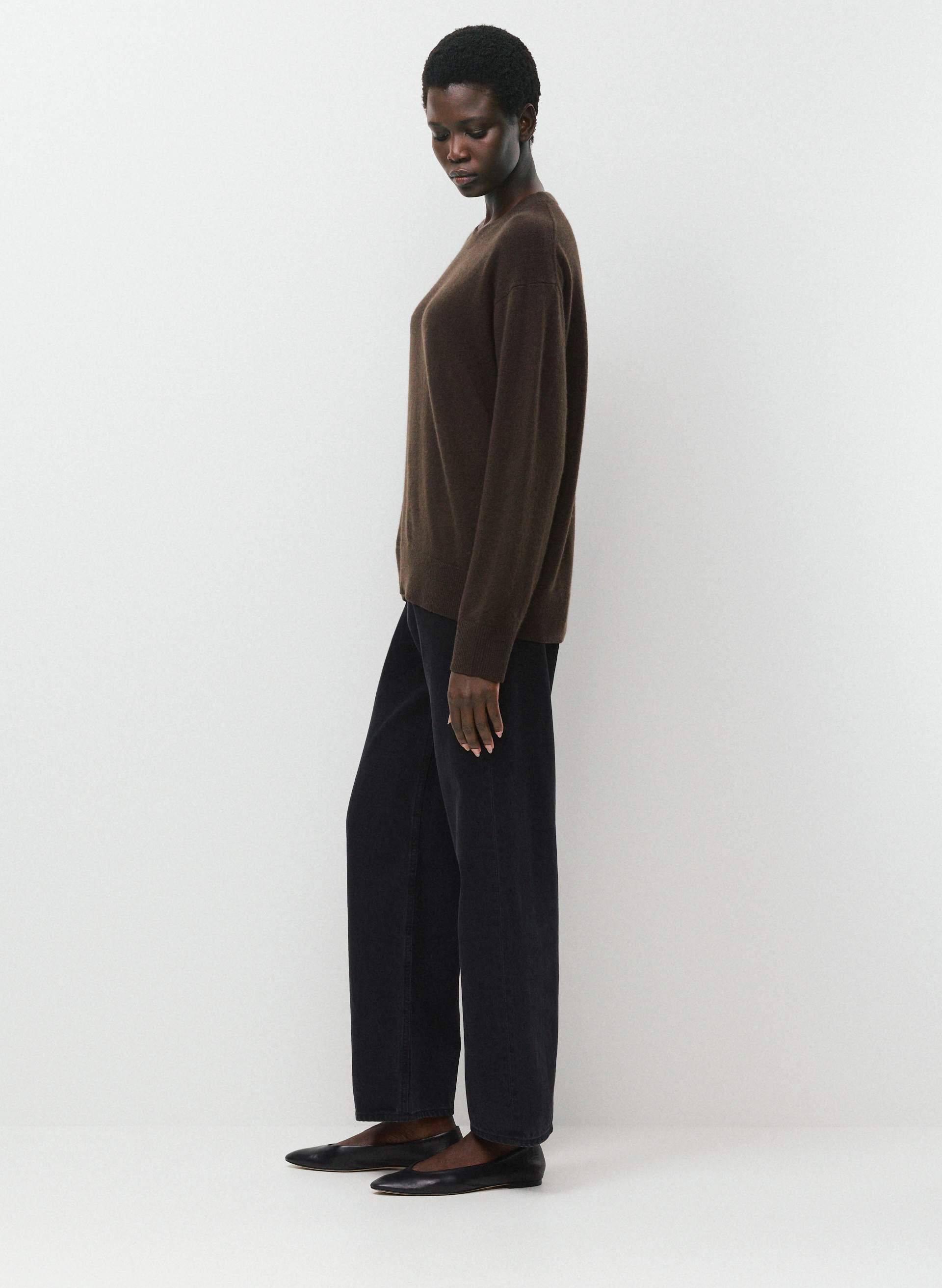 BARE CASHMERE METICULOUS SWEATER | Aritzia