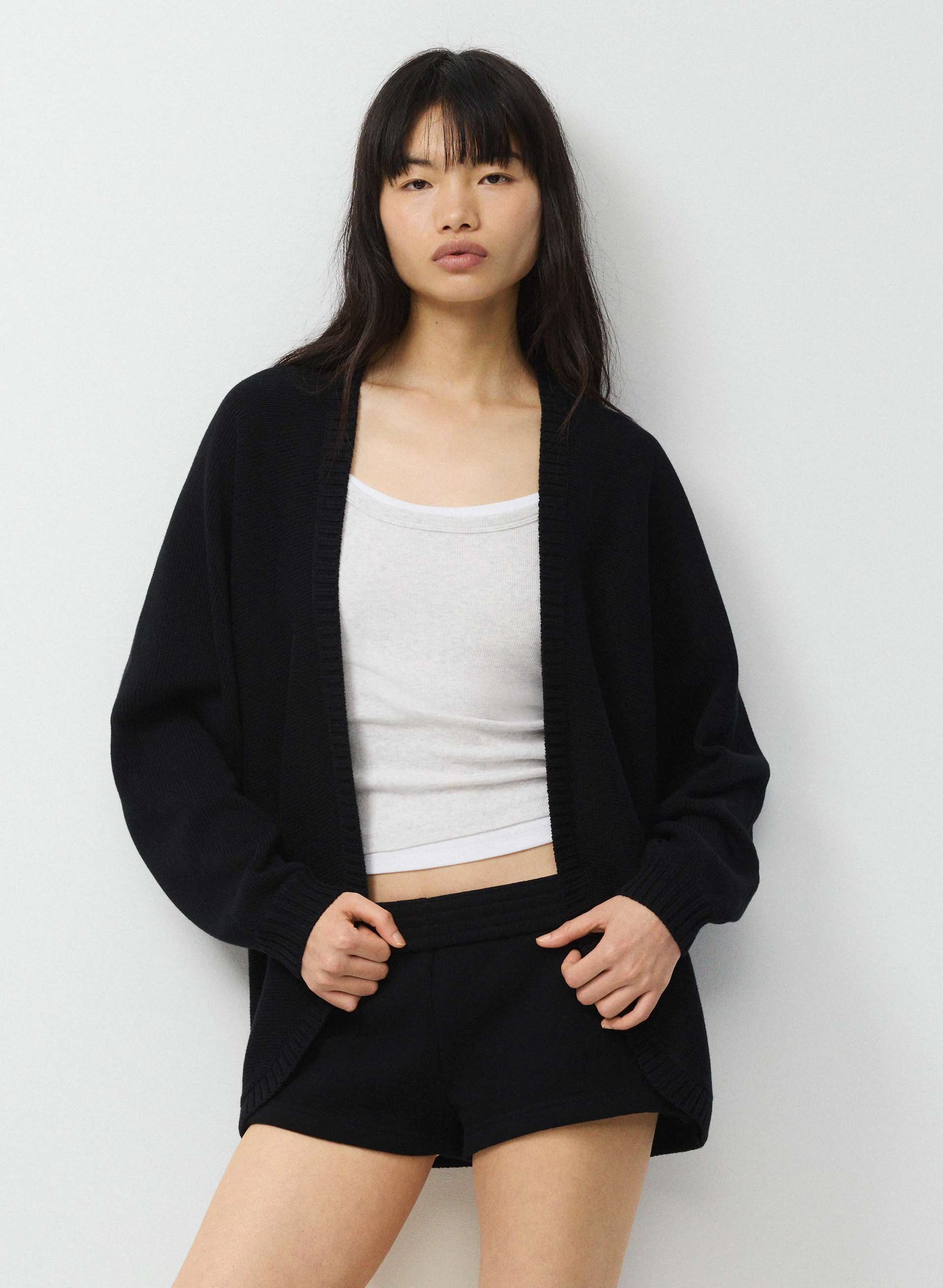 GRAMERCY BELOW BUM SHRUG | Aritzia