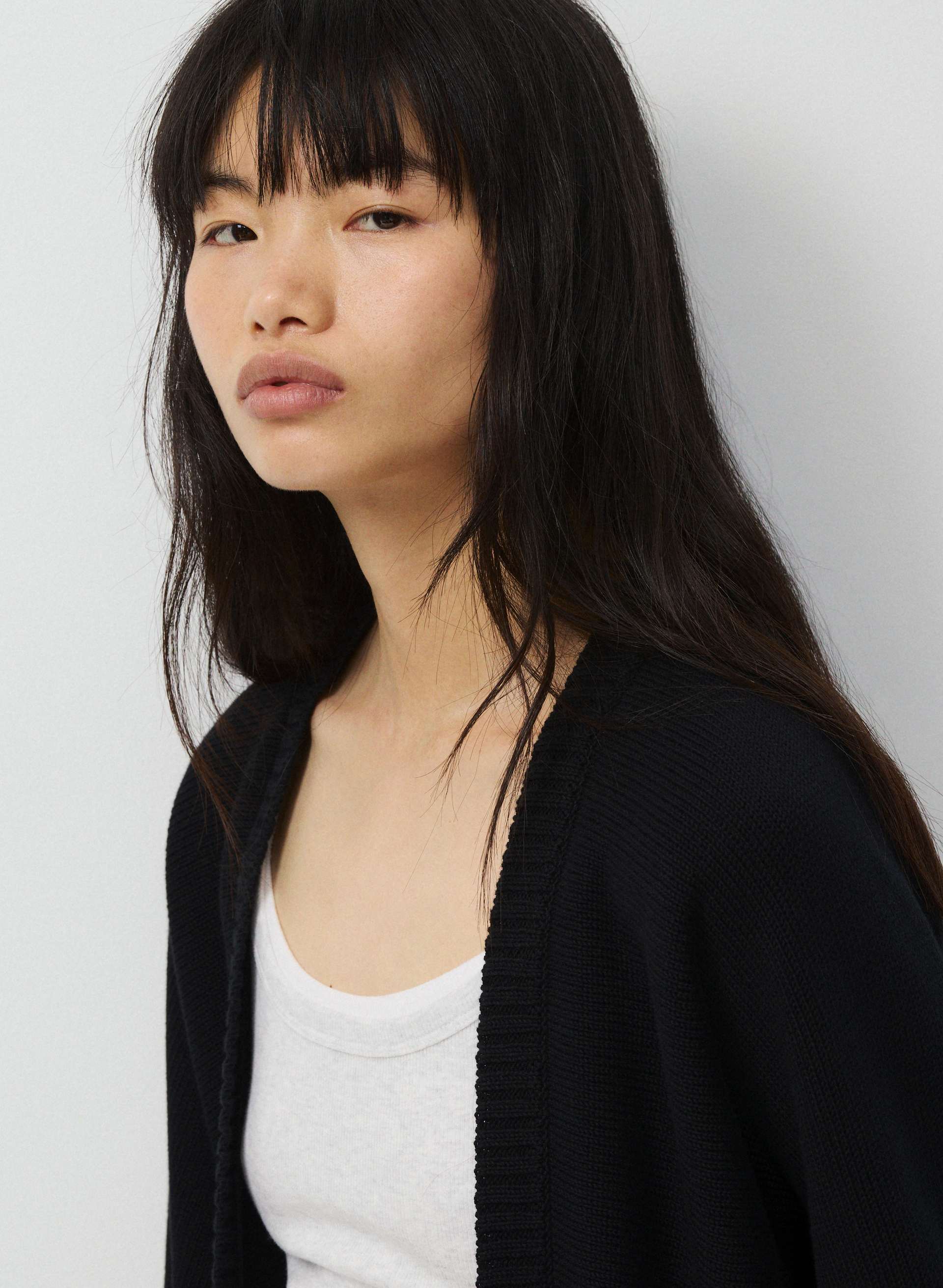 GRAMERCY BELOW BUM SHRUG | Aritzia