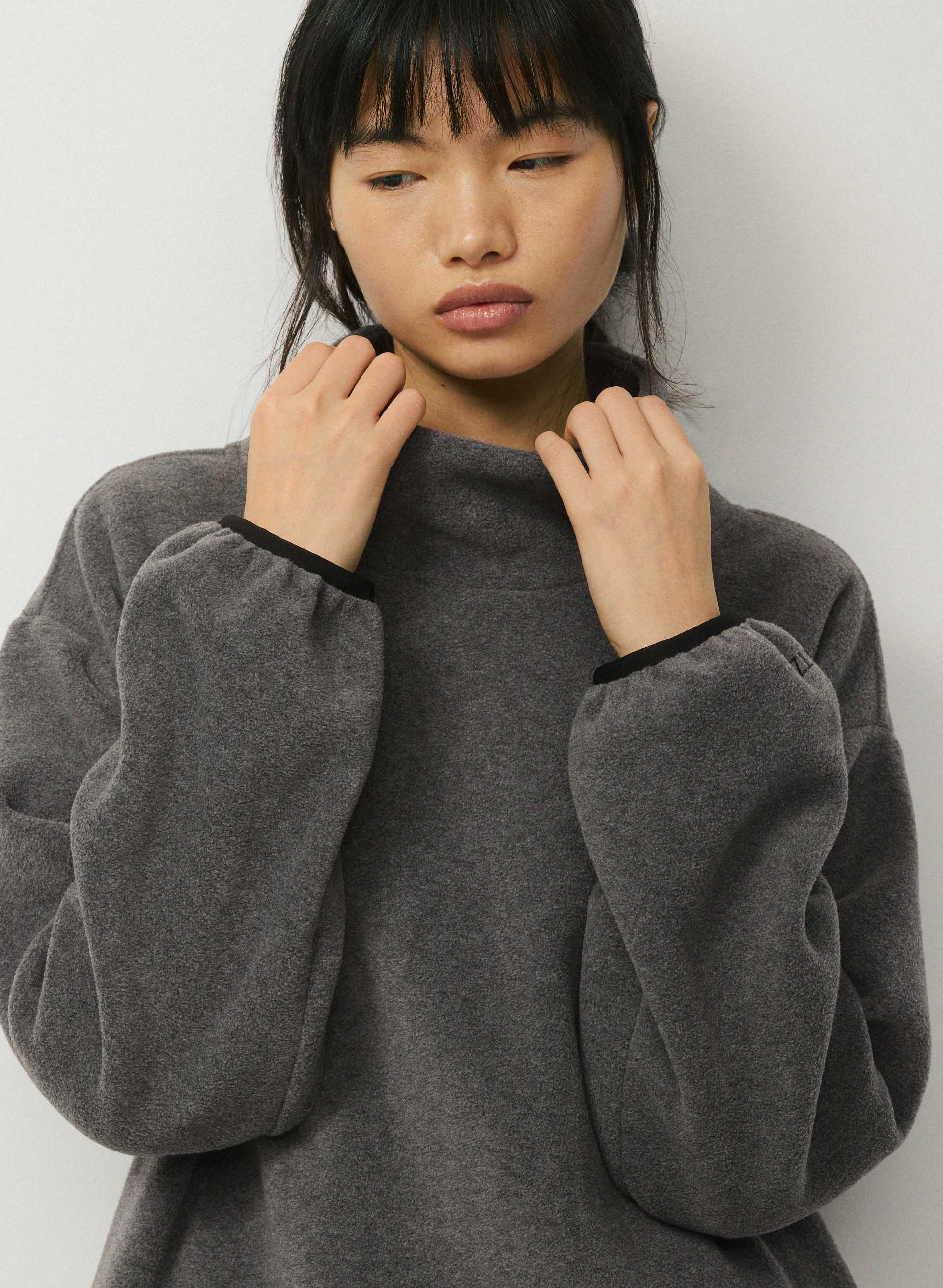 VALE FUNNEL NECK | Aritzia