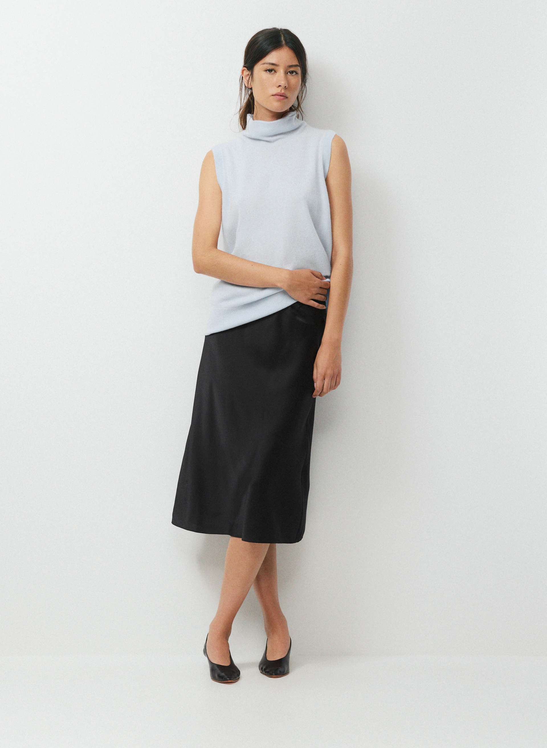 BARE CASHMERE OPUS MOCKNECK | Aritzia