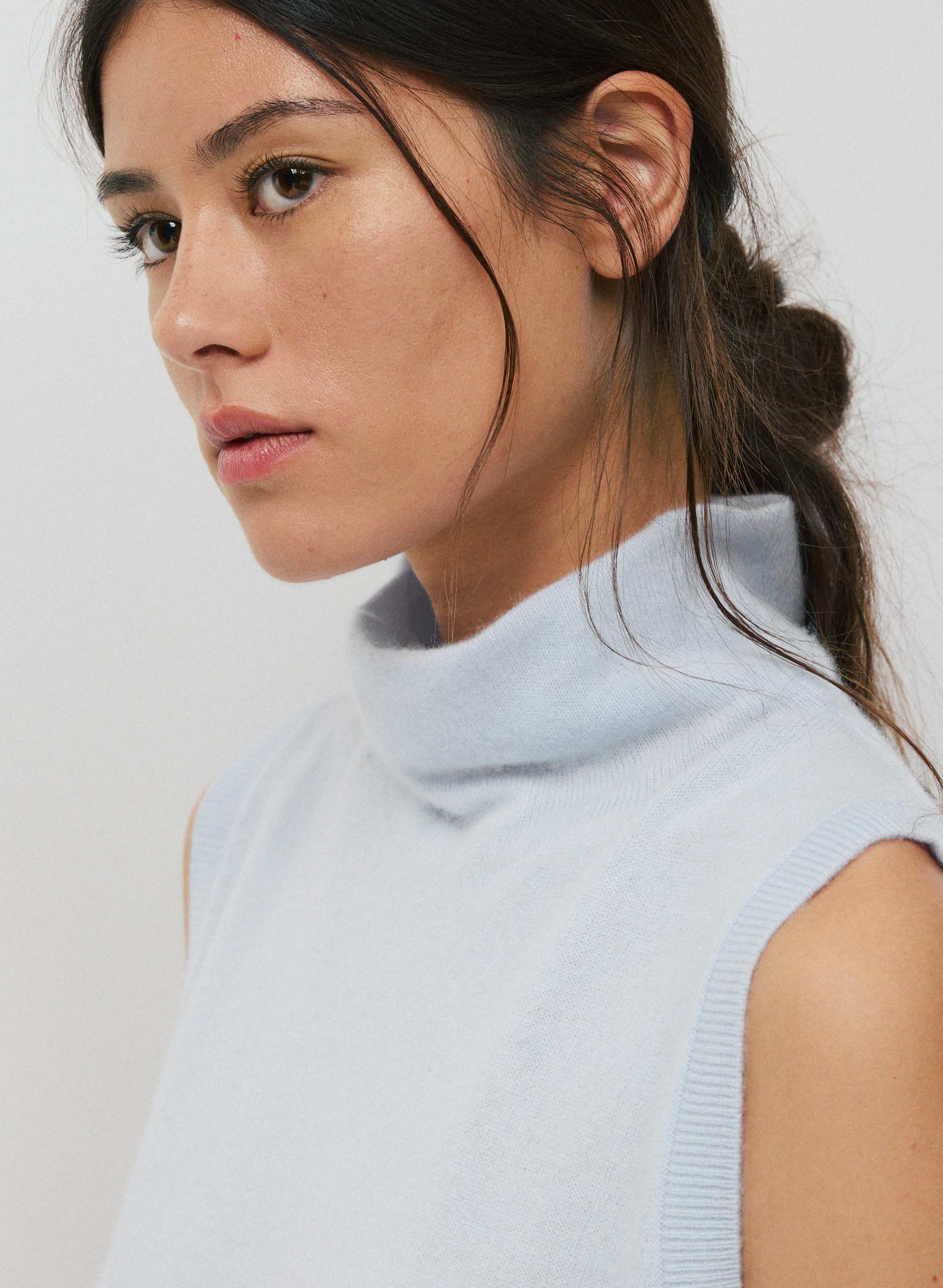 BARE CASHMERE OPUS MOCKNECK | Aritzia