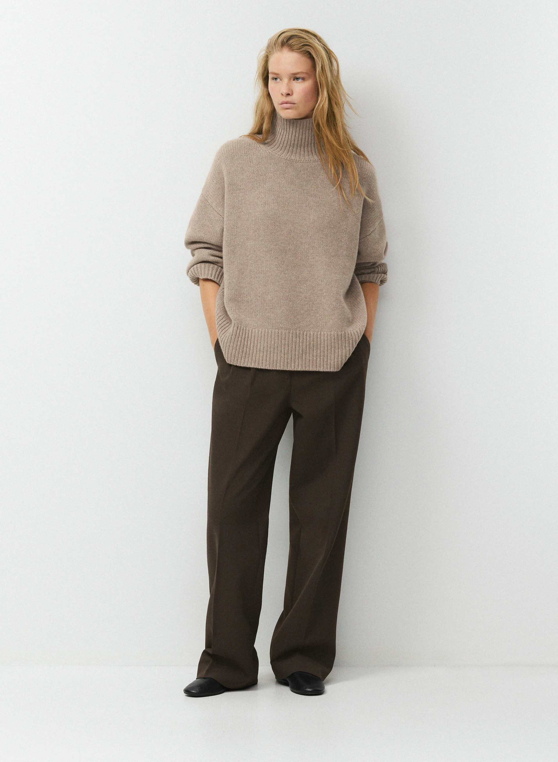 PLUSH WOOL CASHMERE POEM TURTLENECK | Aritzia