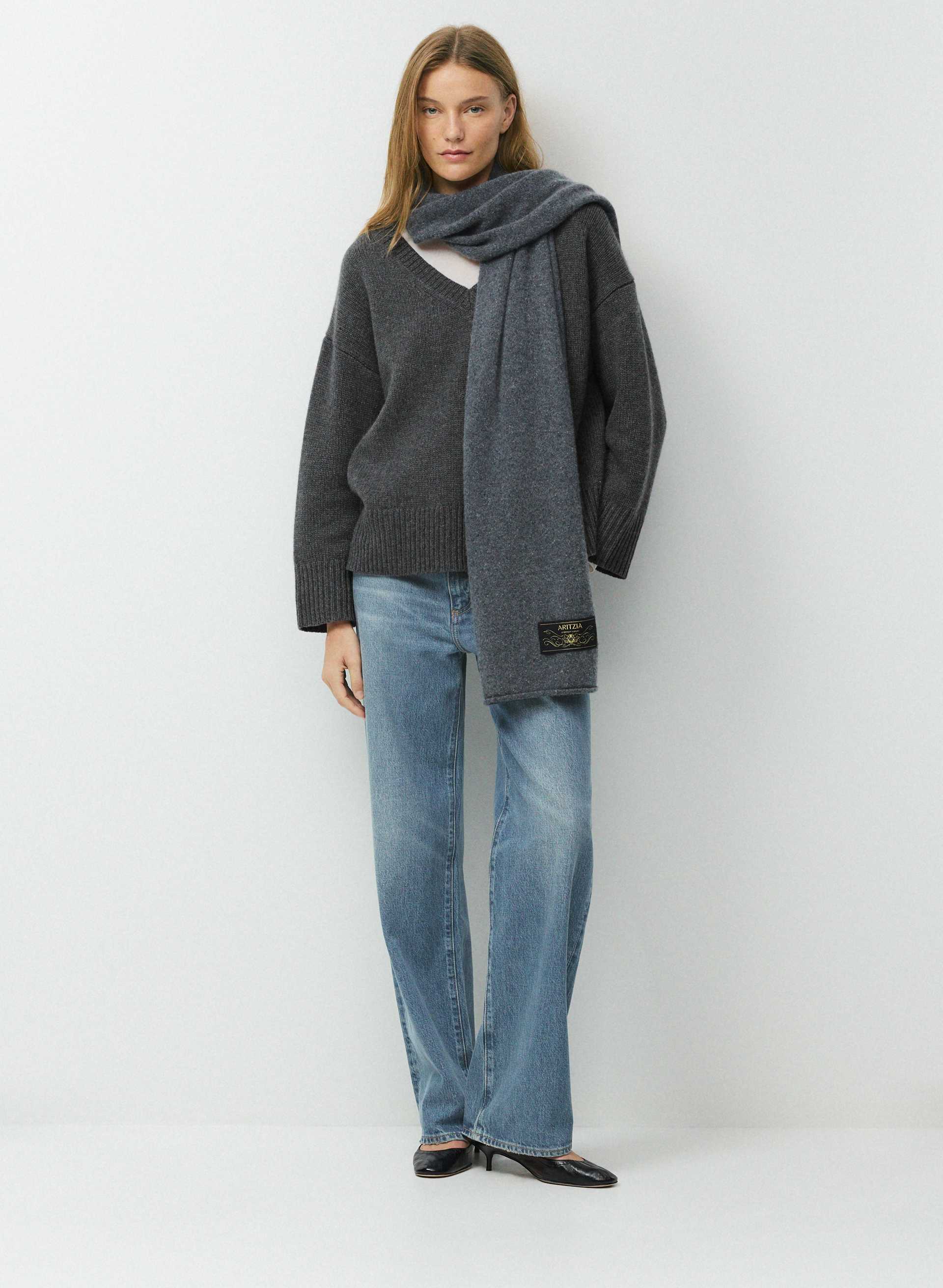 PLUSH WOOL CASHMERE SCULPTOR SWEATER | Aritzia