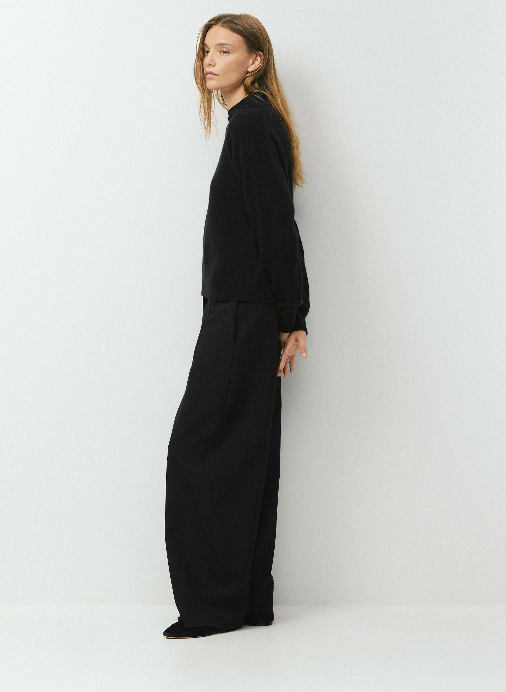 ESSENTIAL CASHMERE ADMIRE POLO SWEATER | Aritzia