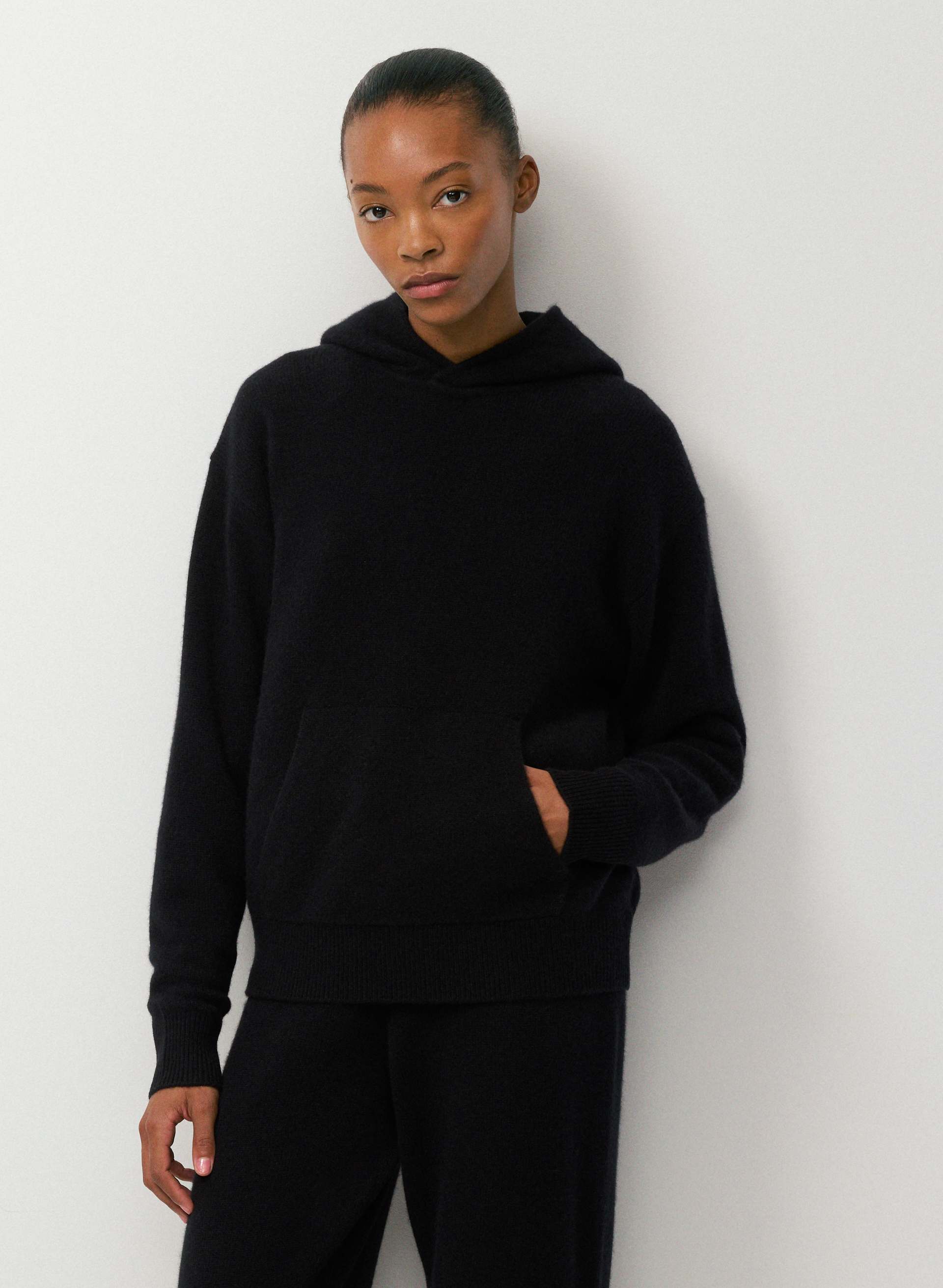 ESSENTIAL CASHMERE IMMERSE HOODIE | Aritzia