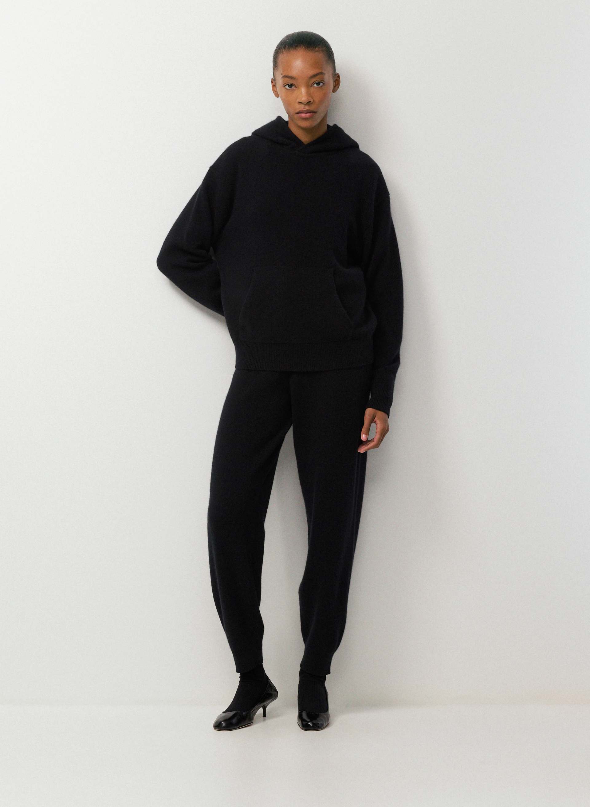ESSENTIAL CASHMERE IMMERSE HOODIE | Aritzia
