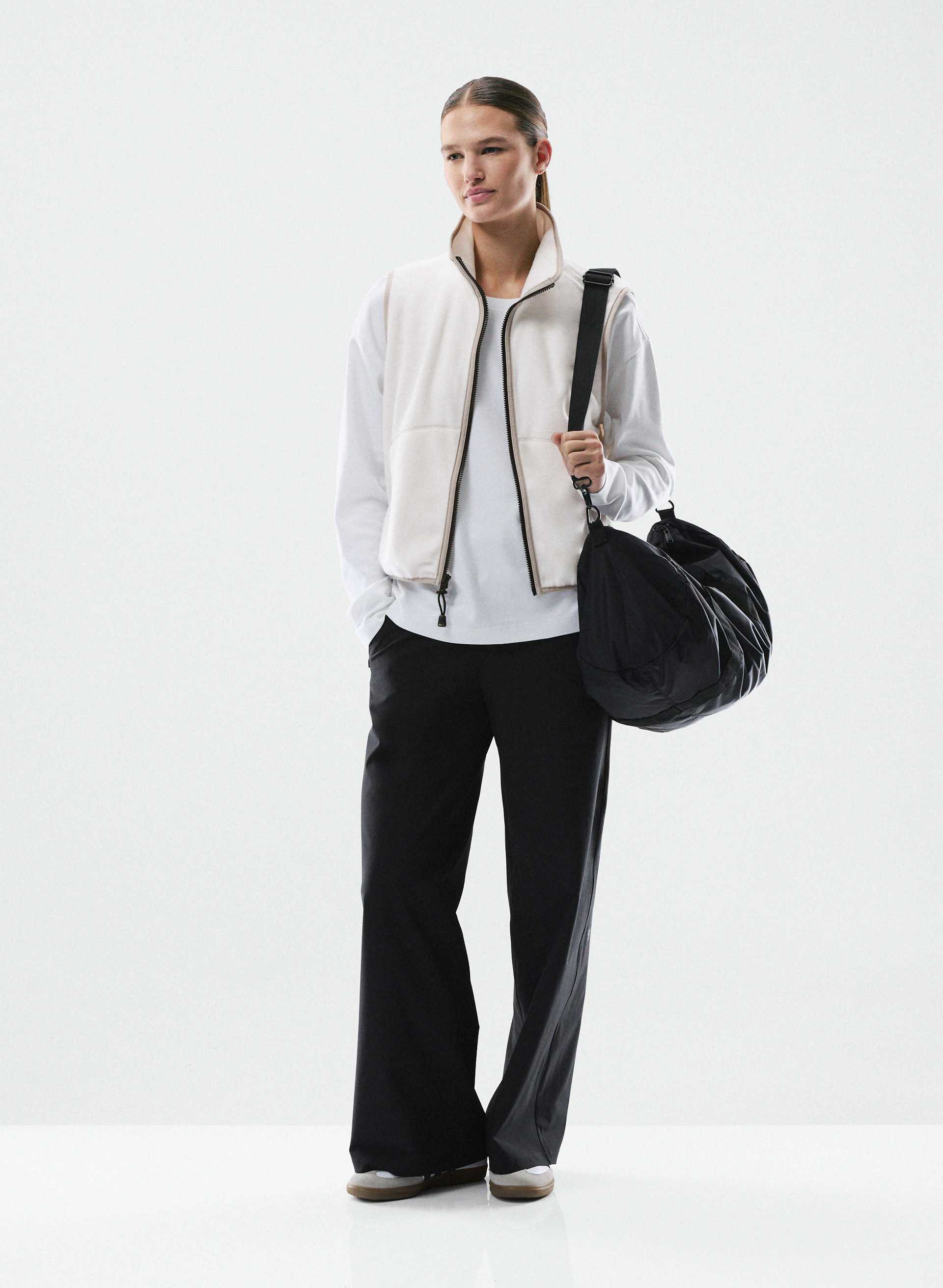 TERRAIN VEST | Aritzia
