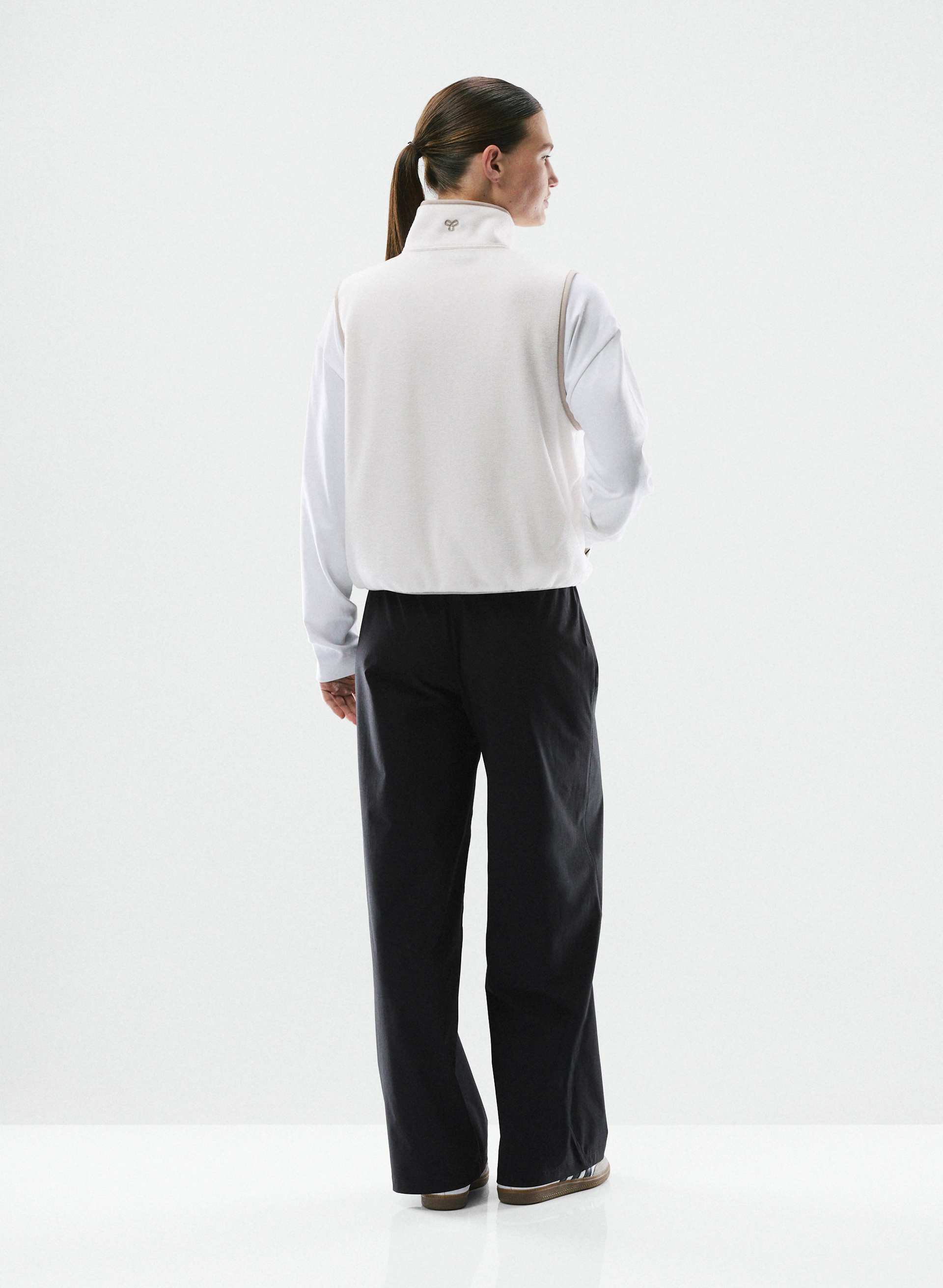TERRAIN VEST | Aritzia