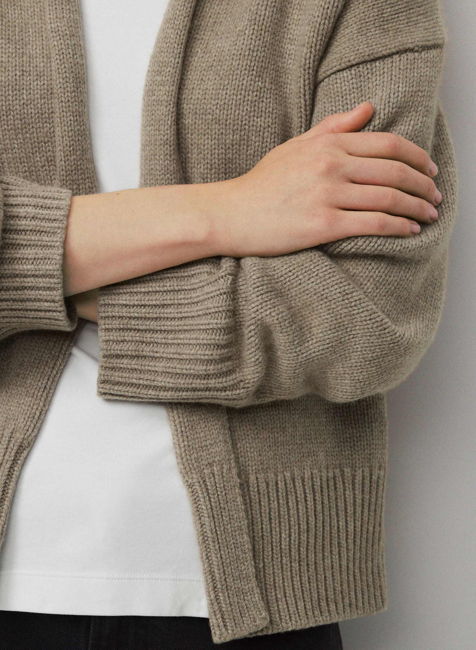 PLUSH WOOL CASHMERE DISPLAY CARDIGAN | Aritzia