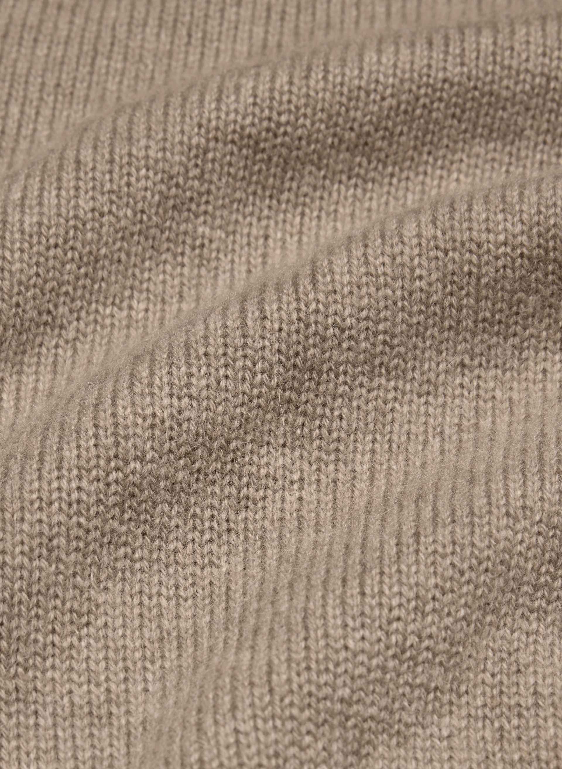 ESSENTIAL CASHMERE PRINCELY CARDIGAN | Aritzia