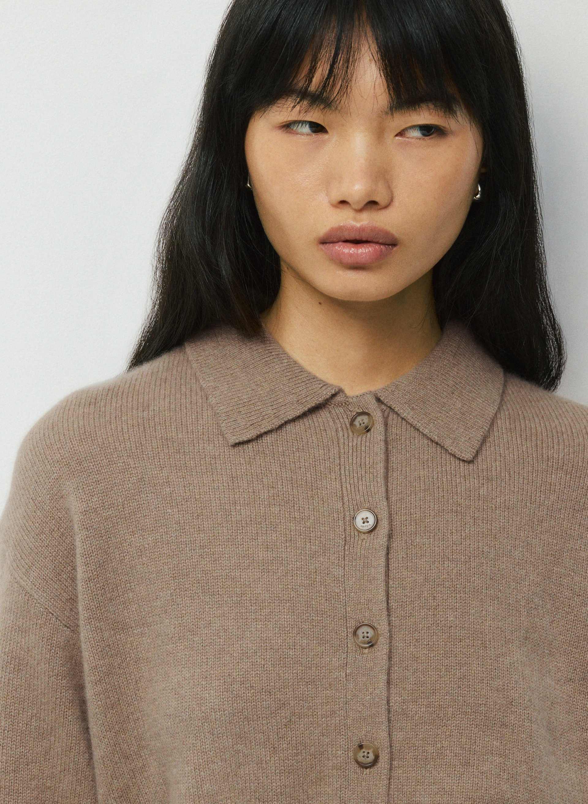 ESSENTIAL CASHMERE PRINCELY CARDIGAN | Aritzia