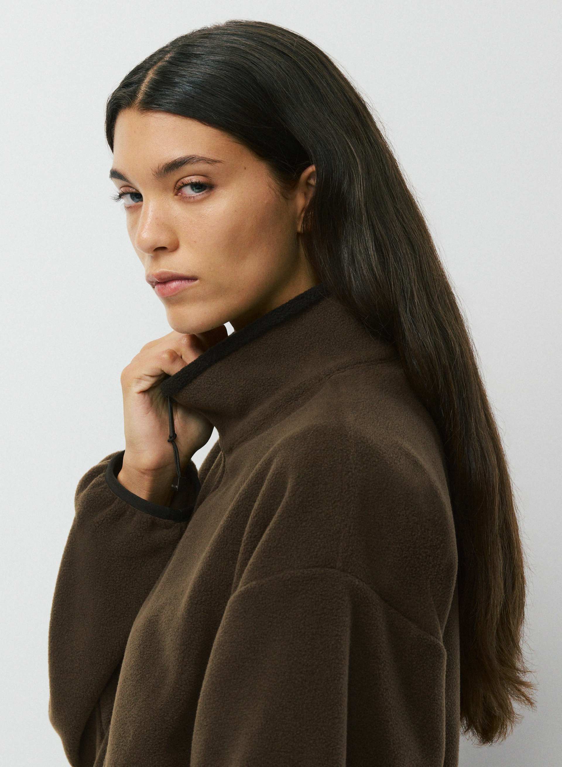 Outlook Zip Mockneck | Aritzia US