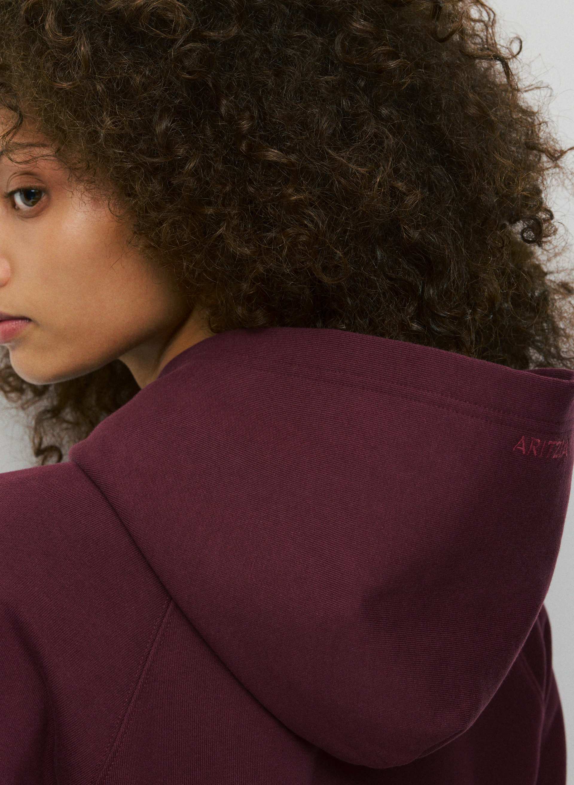 TERRY SWEATFLEECE PERFECT RAGLAN HOODIE | Aritzia