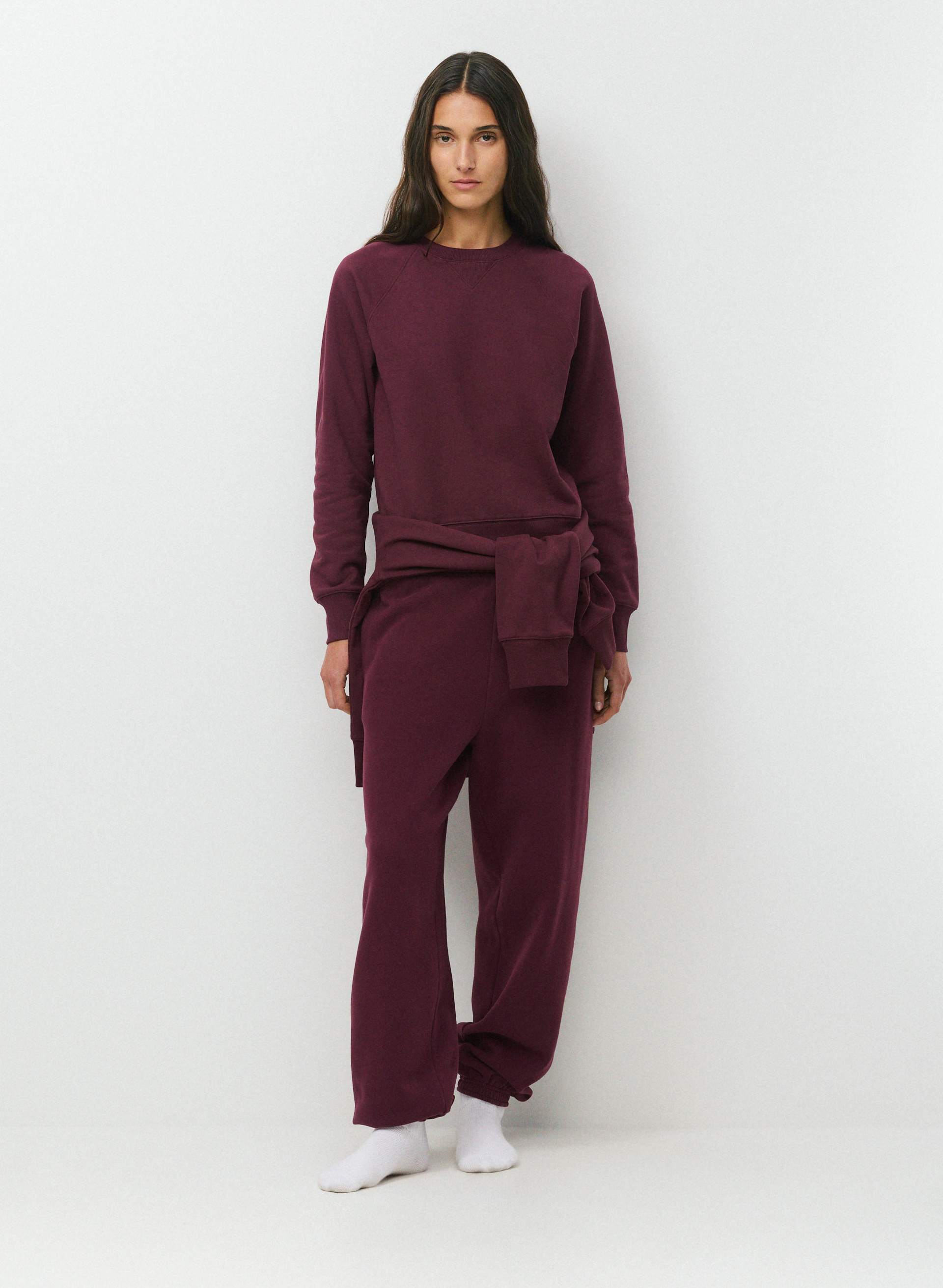 TERRY SWEATFLEECE PERFECT RAGLAN SWEATSHIRT | Aritzia