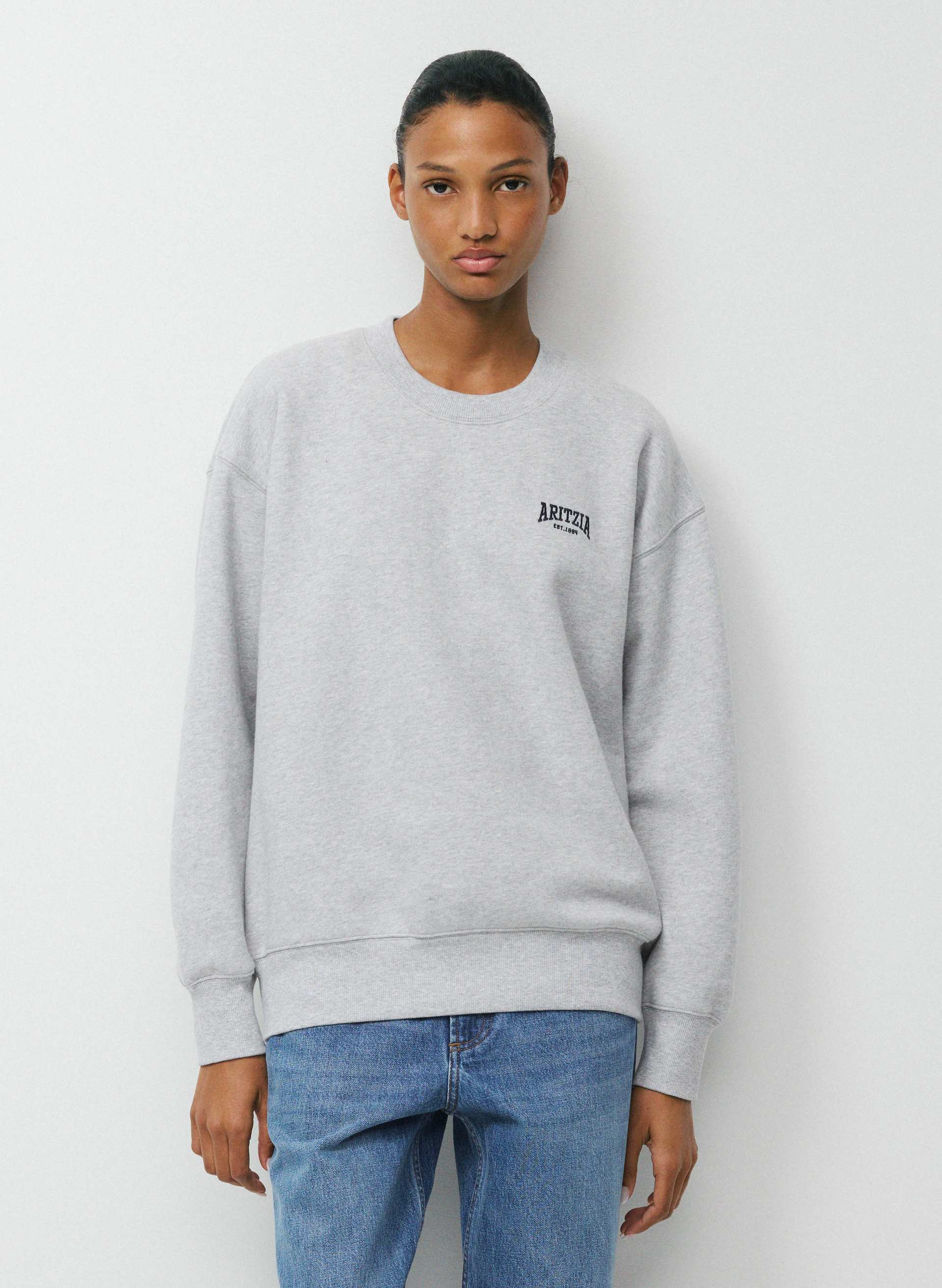 COZY SWEATFLEECE BOYFRIEND CREW SWEATSHIRT | Aritzia