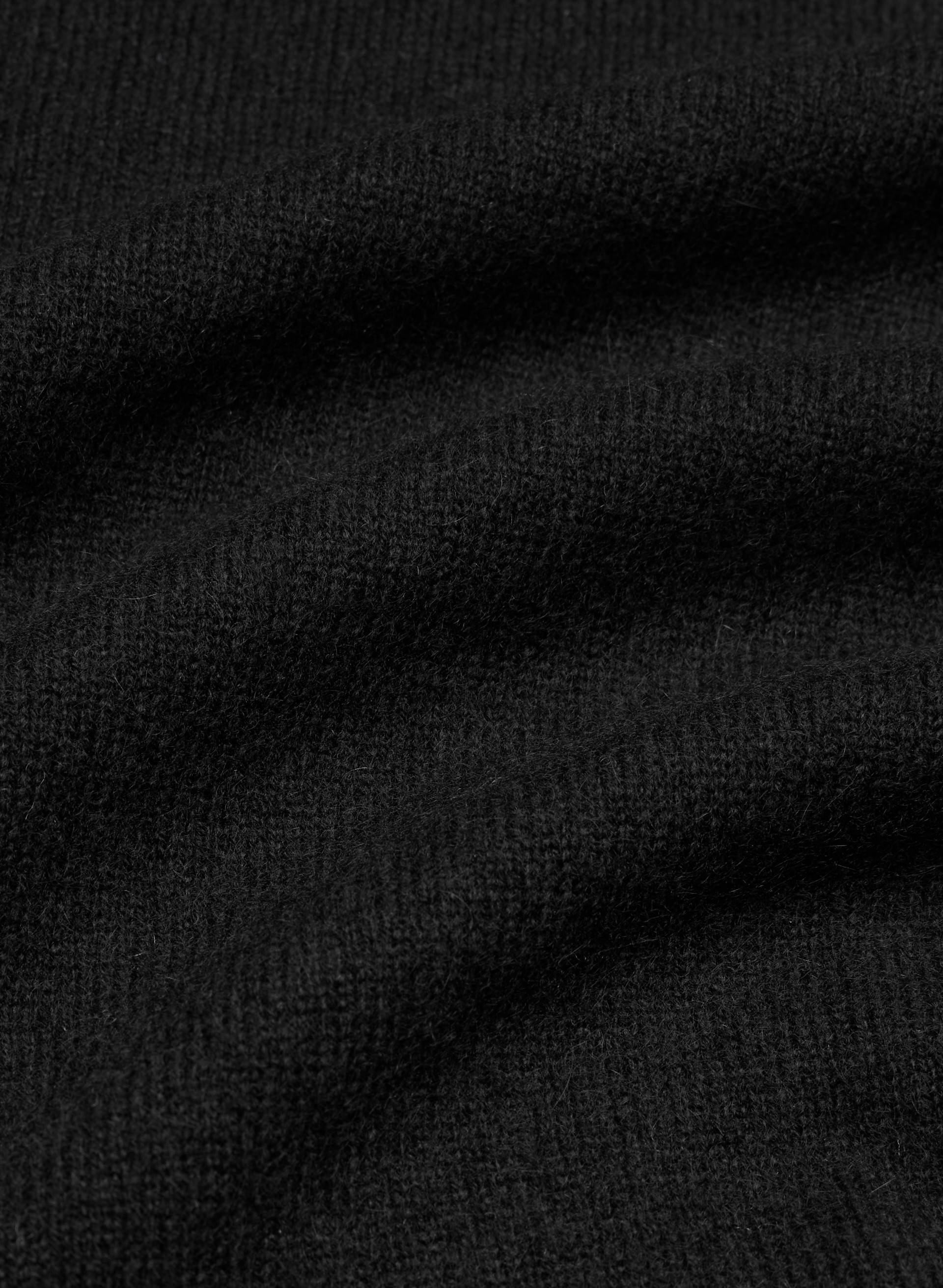 BARE CASHMERE BIOGRAPHY TURTLENECK | Aritzia