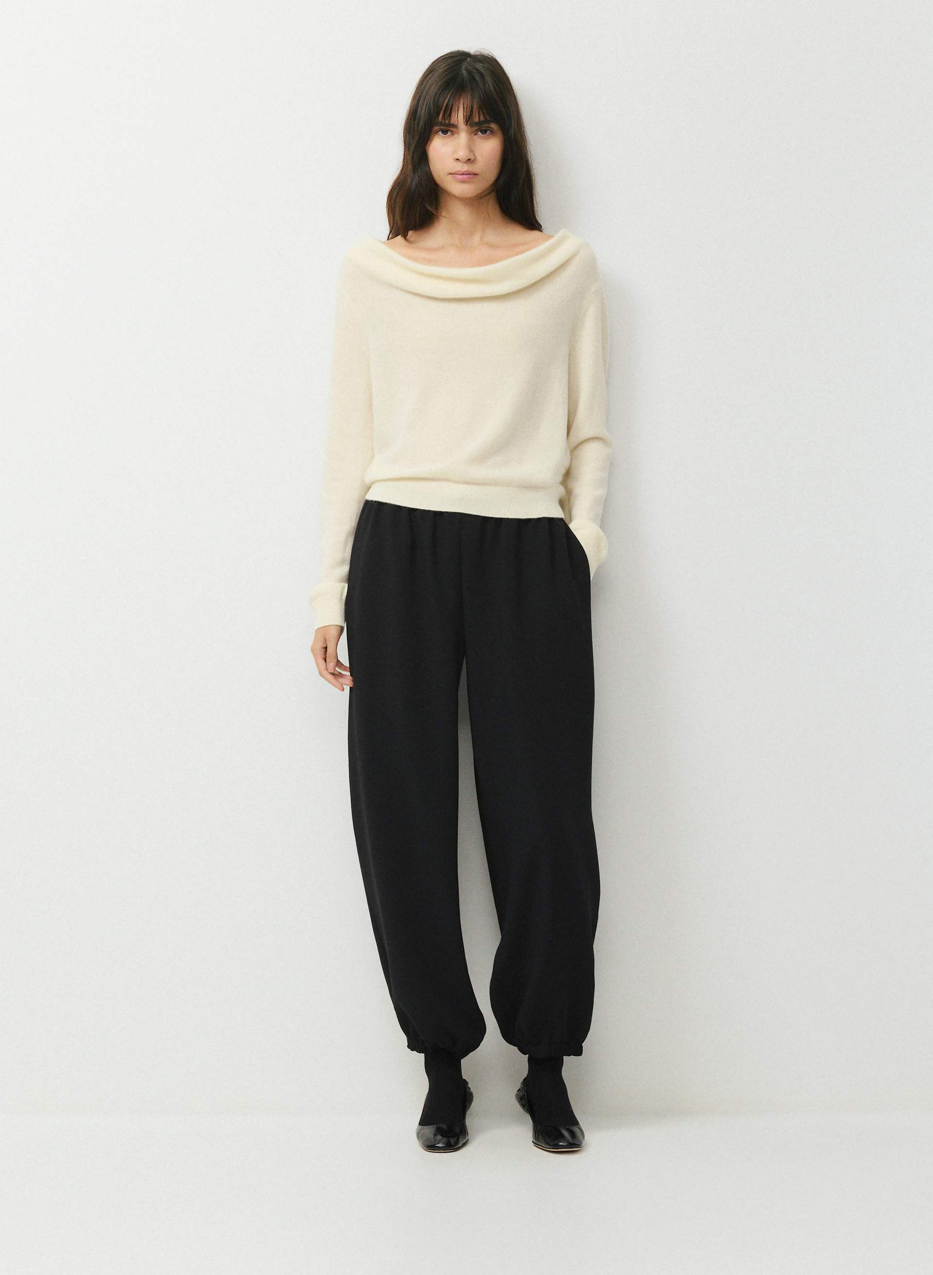 BARE CASHMERE RENAISSANCE SWEATER | Aritzia
