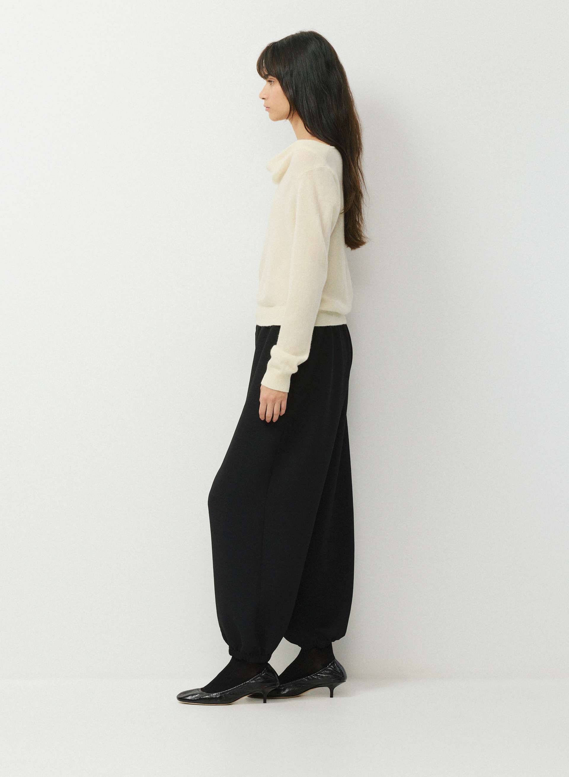 BARE CASHMERE RENAISSANCE SWEATER | Aritzia