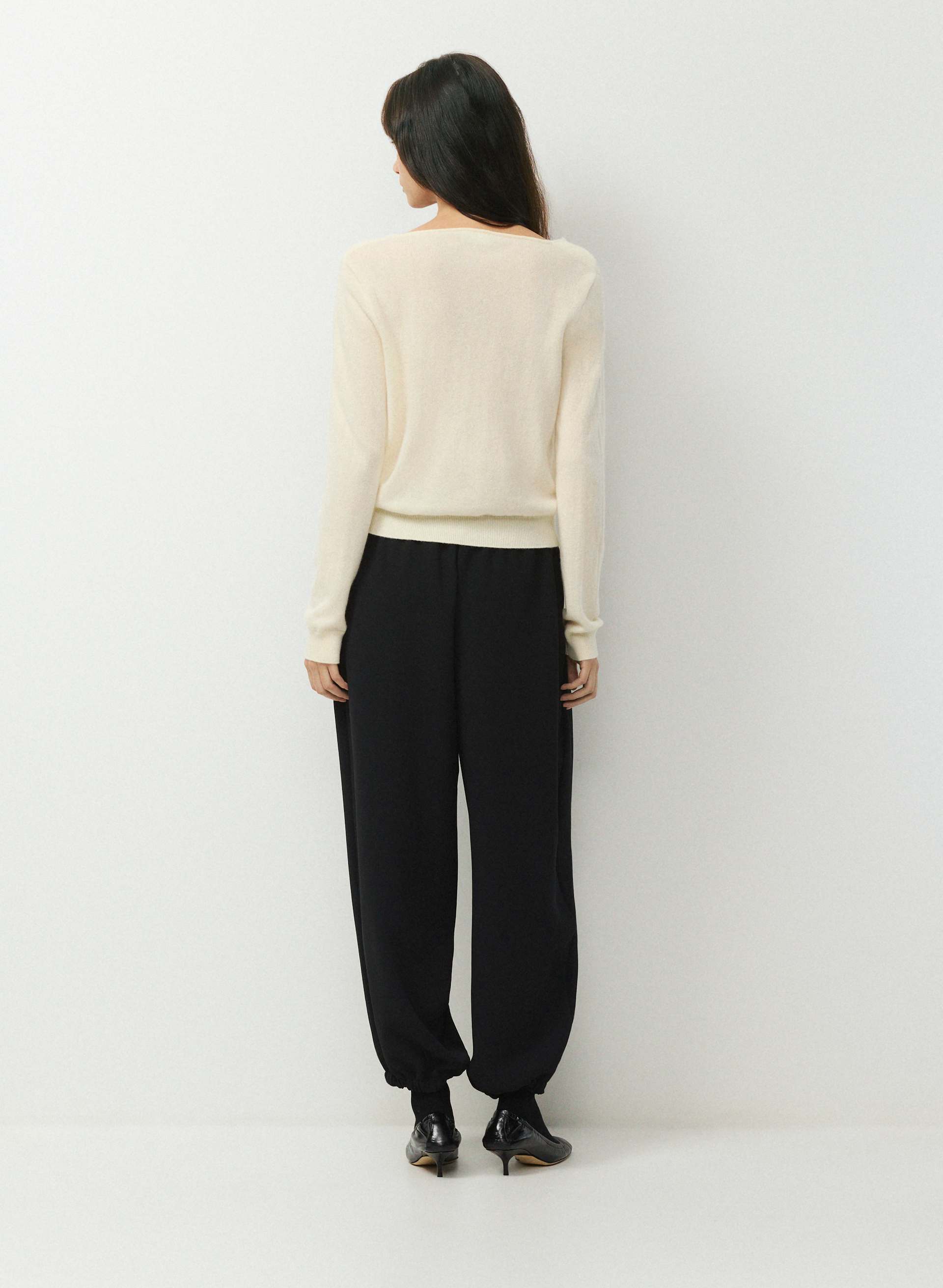 BARE CASHMERE RENAISSANCE SWEATER | Aritzia