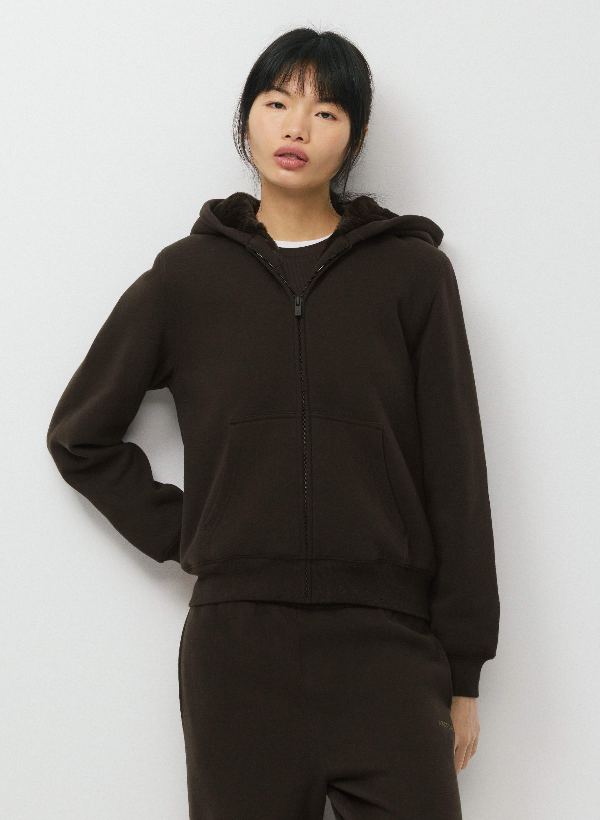 COZY SWEATFLEECE PERFECT ZIP HOODIE | Aritzia