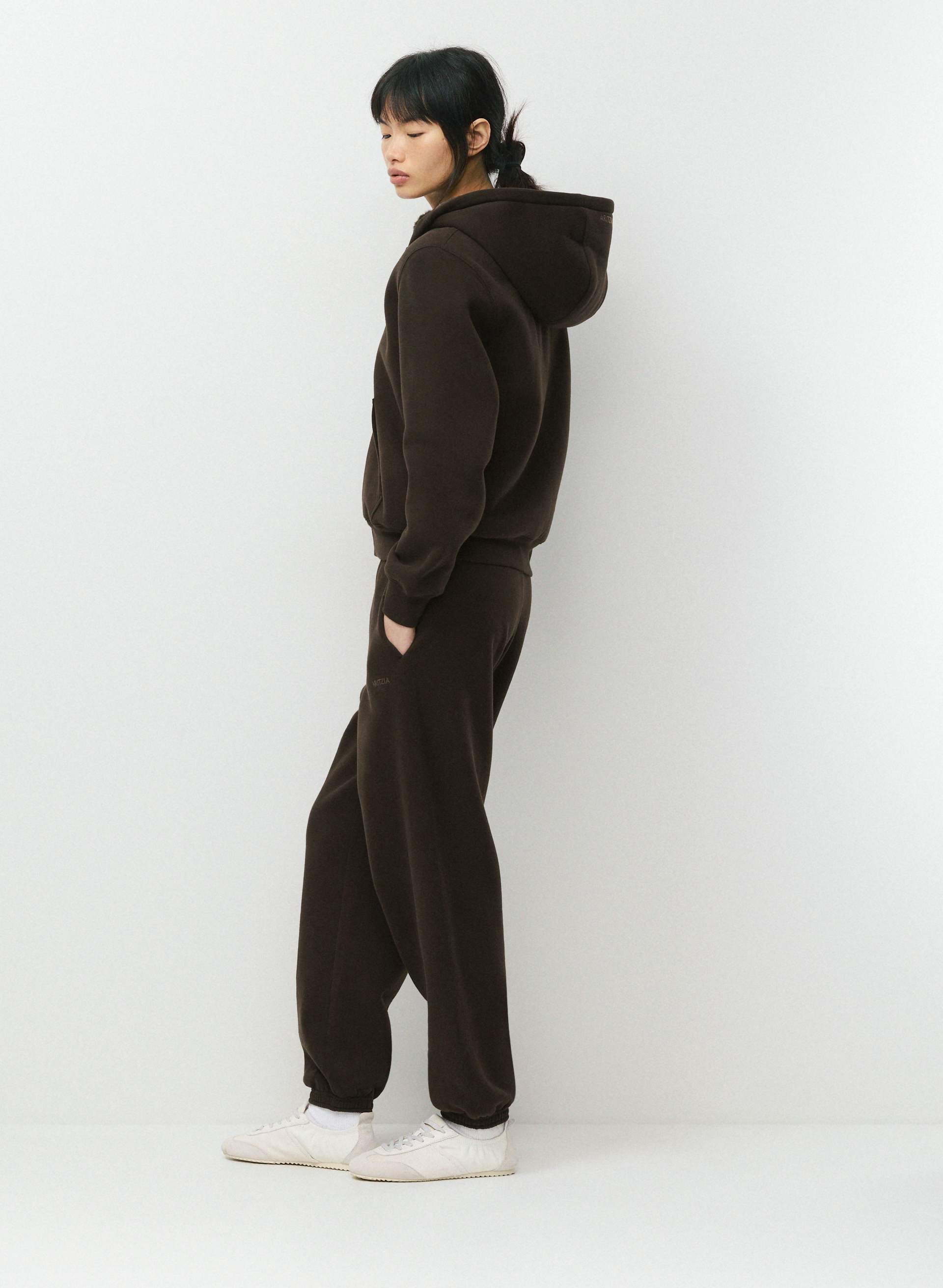 COZY SWEATFLEECE PERFECT ZIP HOODIE | Aritzia
