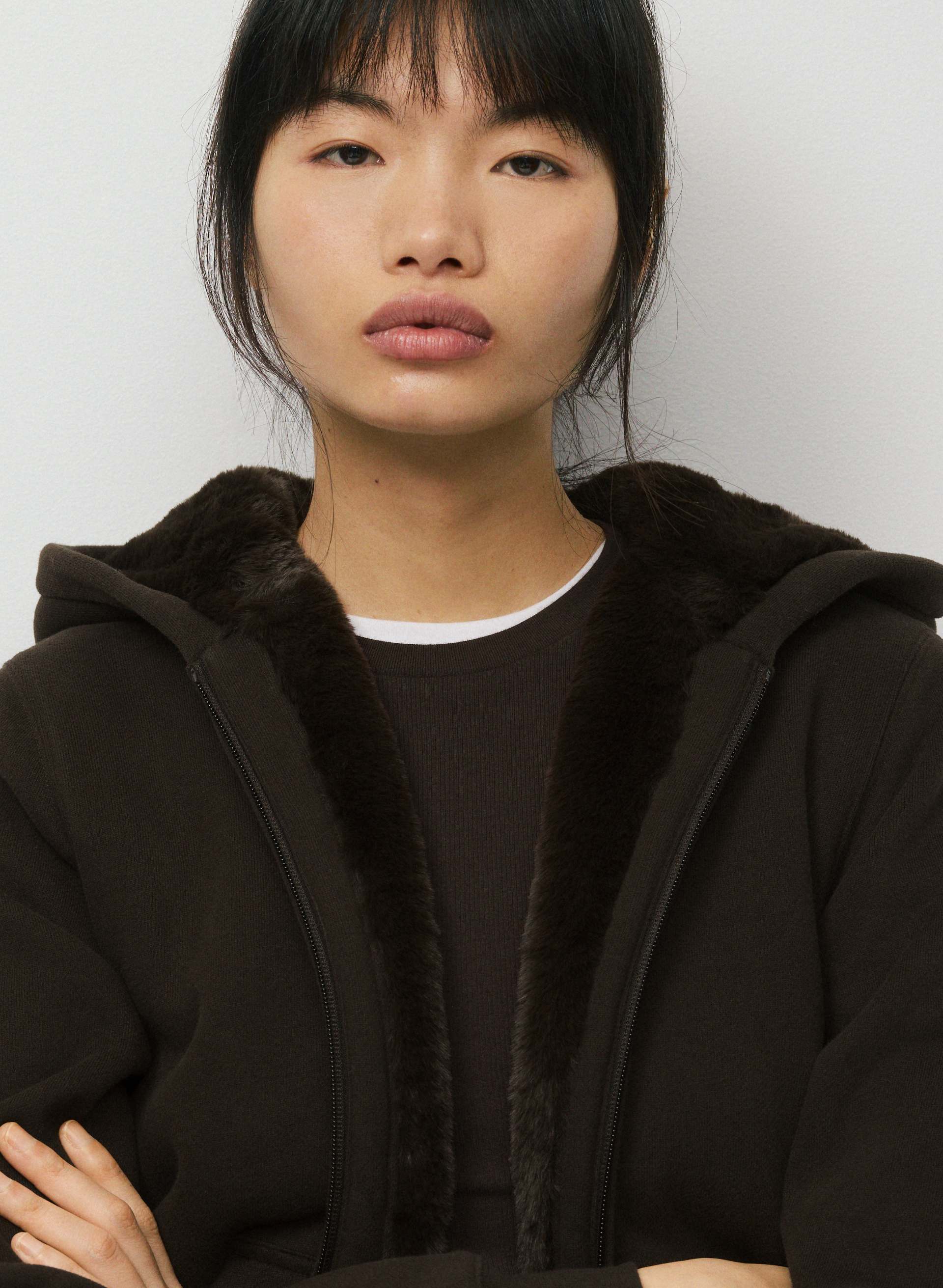 COZY SWEATFLEECE PERFECT ZIP HOODIE | Aritzia