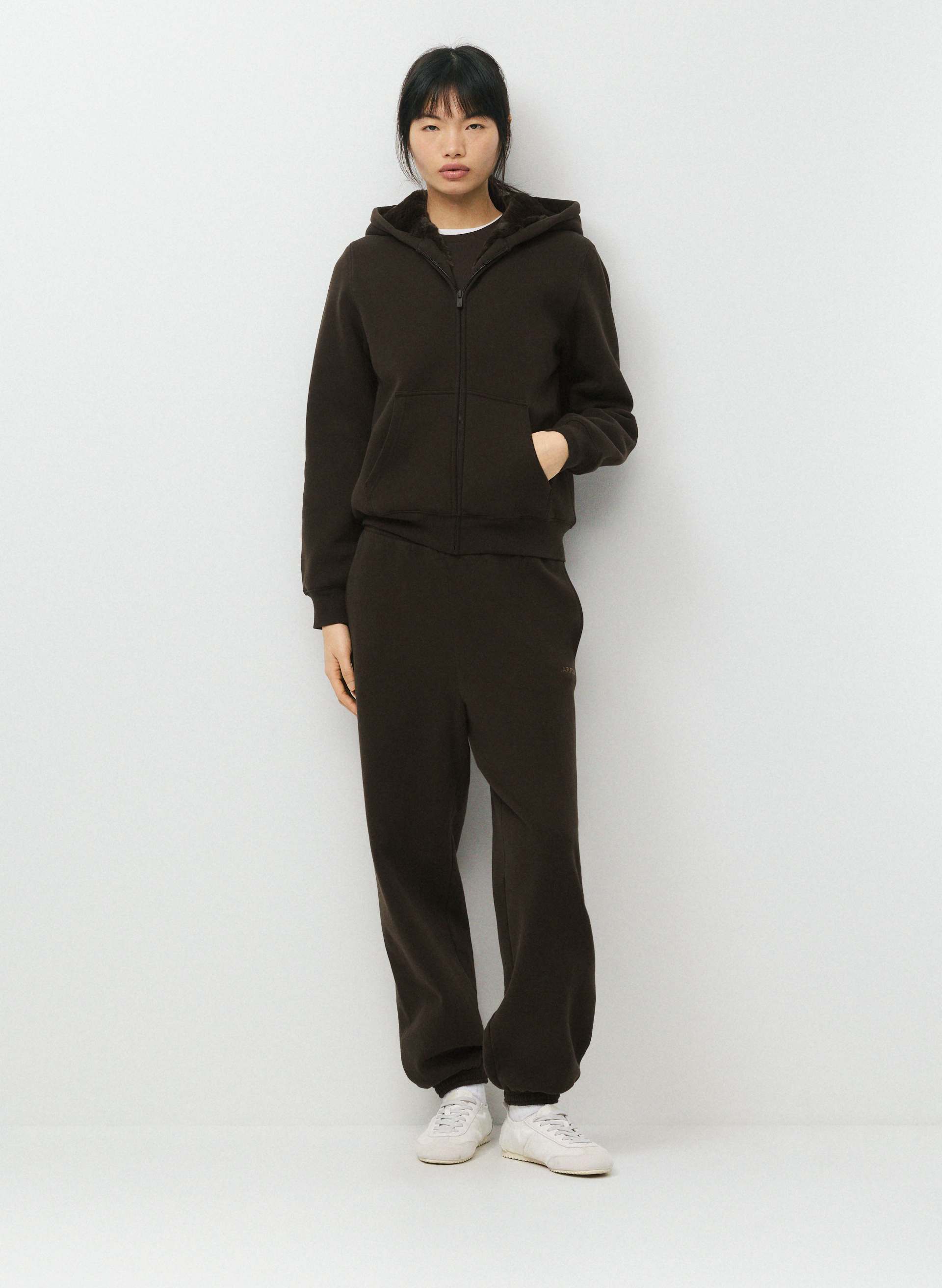 COZY SWEATFLEECE PERFECT ZIP HOODIE | Aritzia