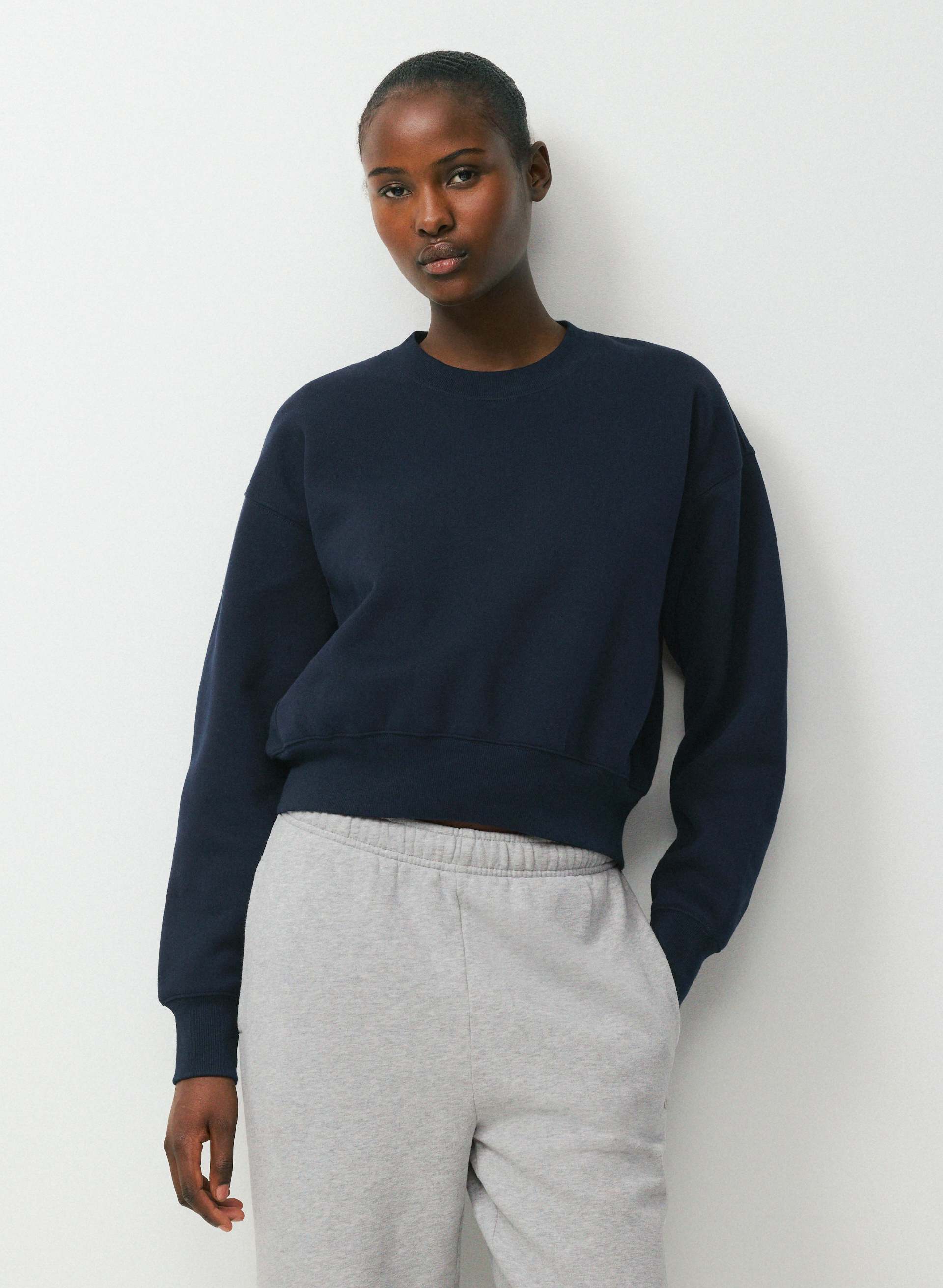 COZY SWEATFLEECE BOYFRIEND BOXY SWEATSHIRT | Aritzia