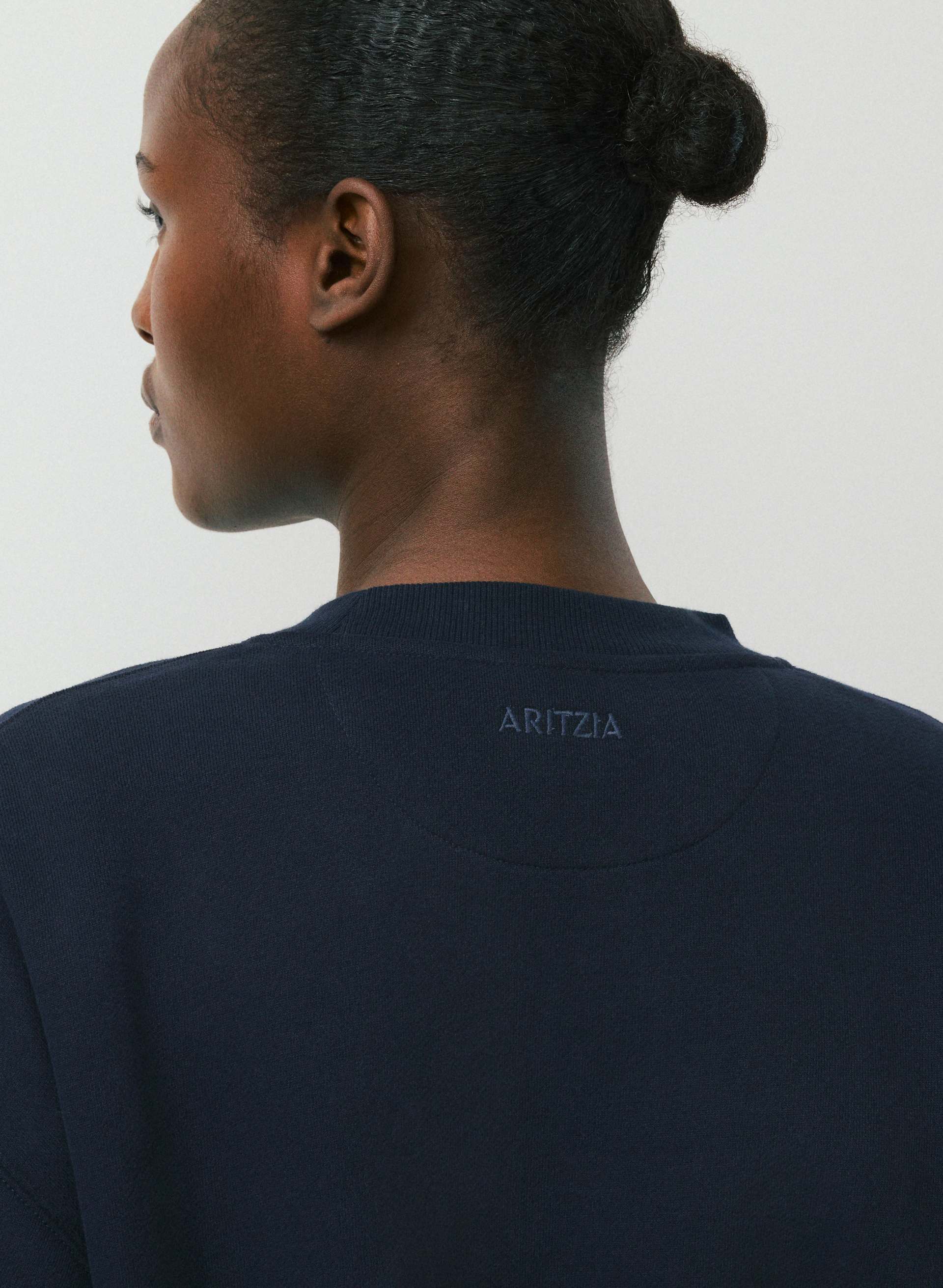 COZY SWEATFLEECE BOYFRIEND BOXY SWEATSHIRT | Aritzia