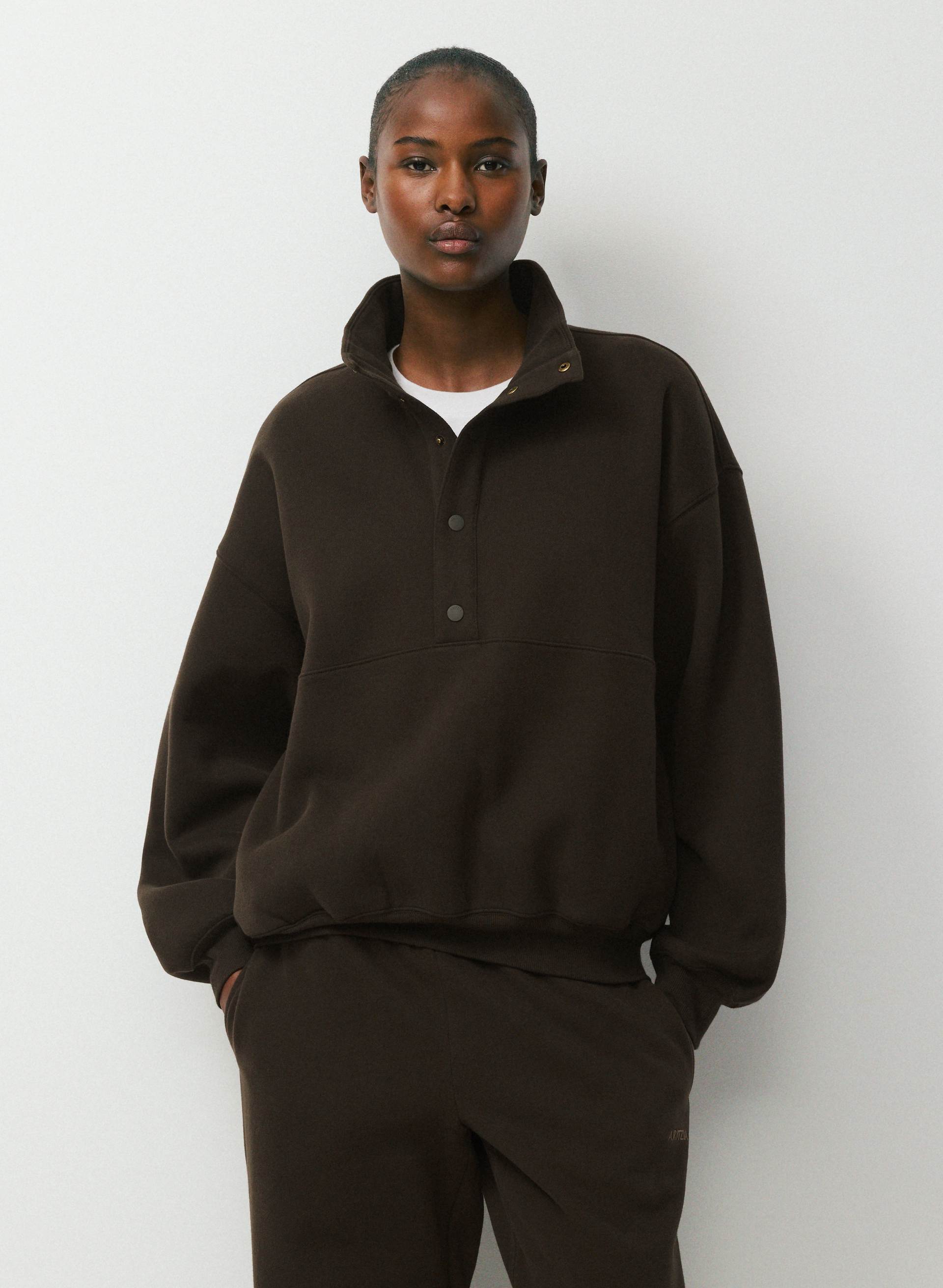 COZY SWEATFLEECE MEGA SNAP FUNNEL NECK | Aritzia
