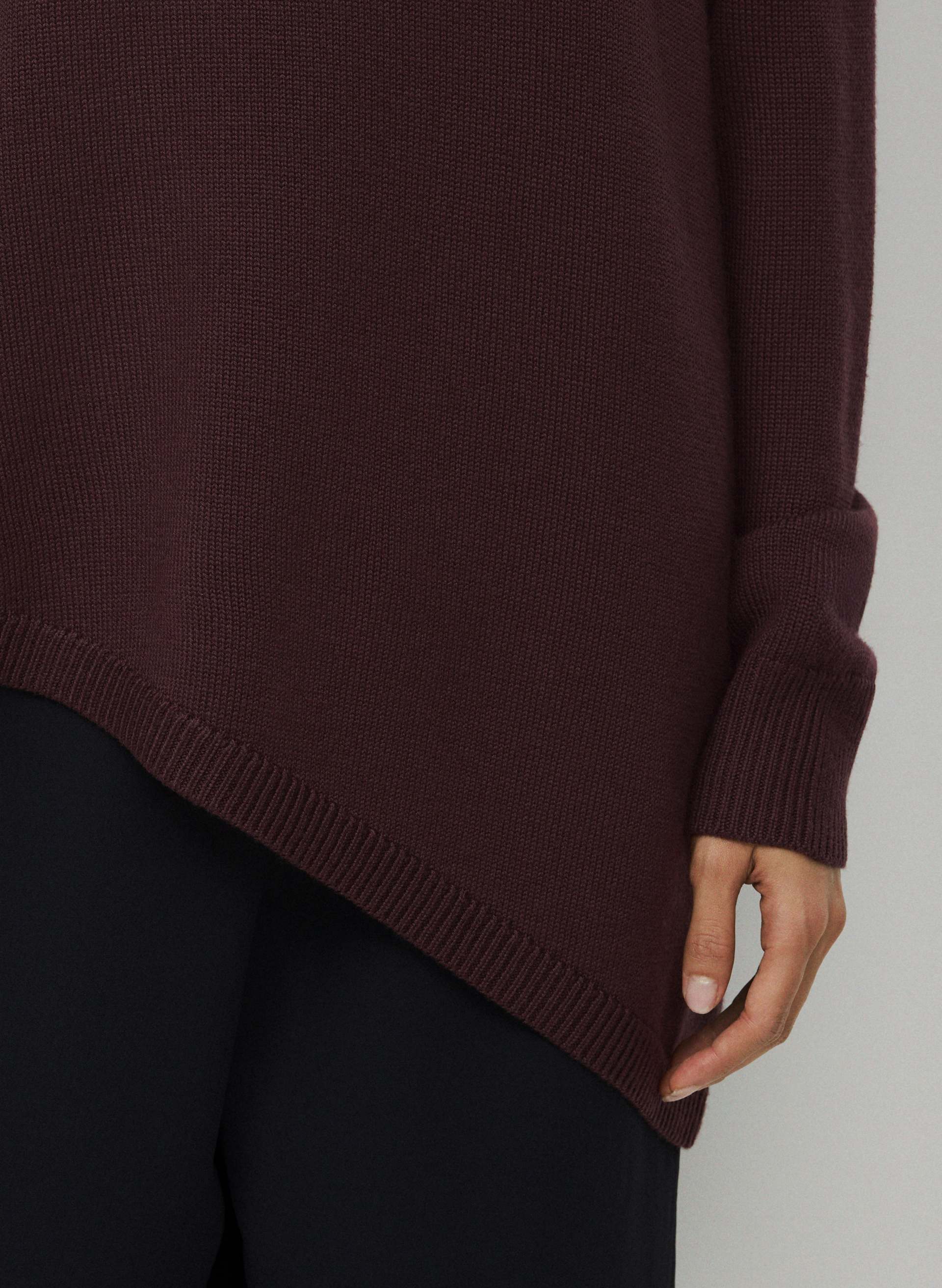 HEARST MERINO WOOL TURTLENECK | Aritzia
