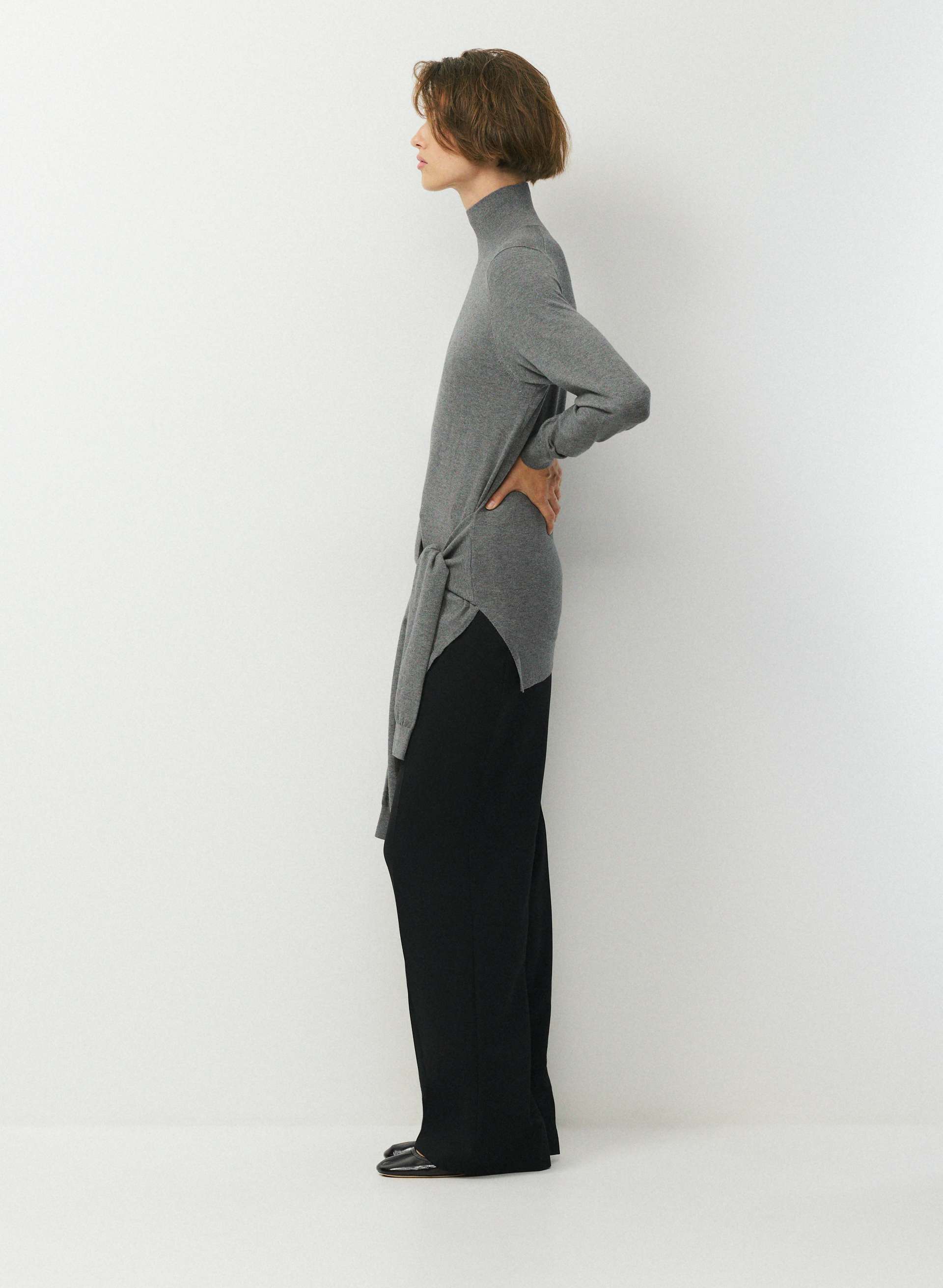 RESIDENCE SWEATER | Aritzia