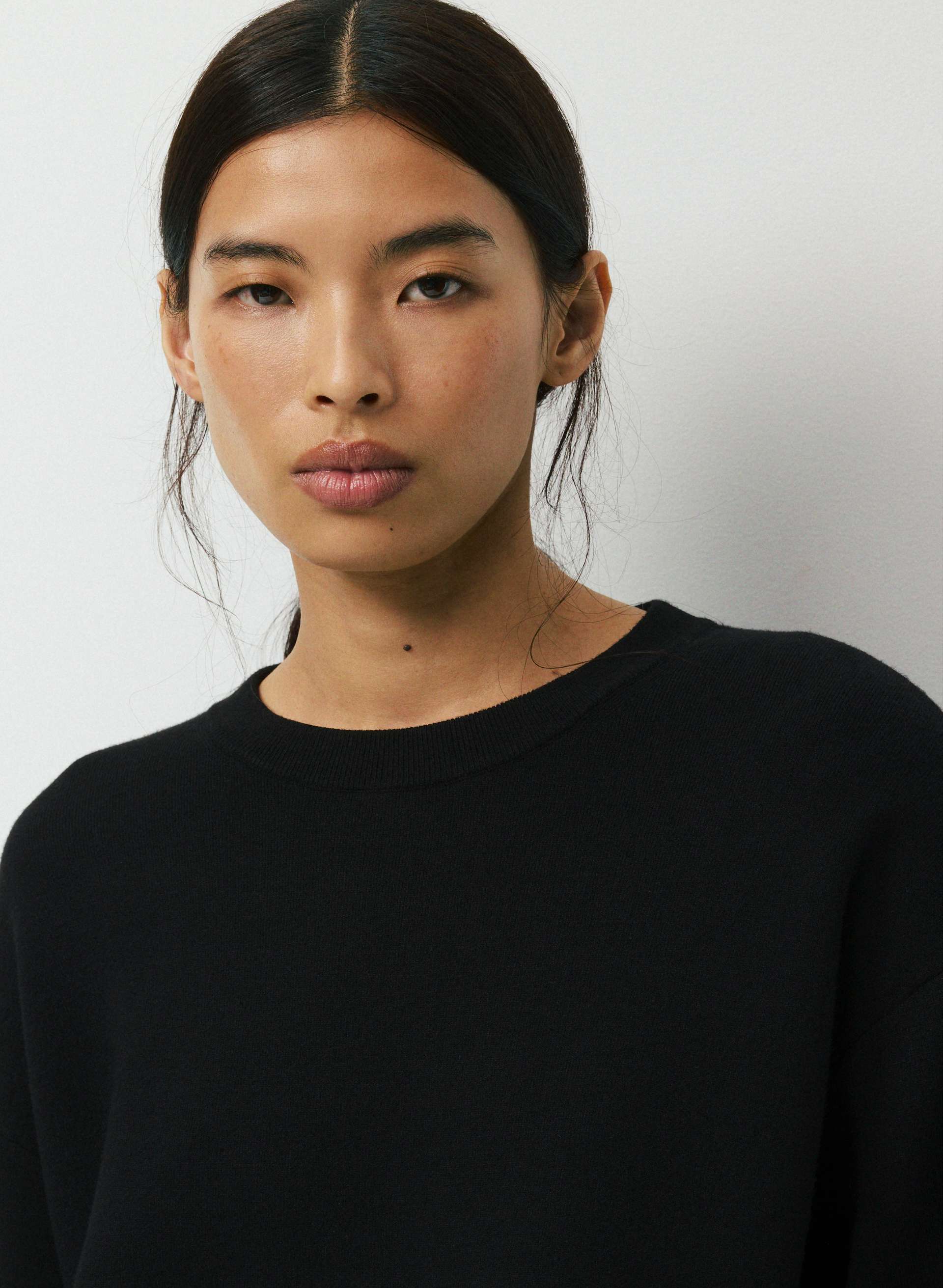 FELLOW SWEATER | Aritzia
